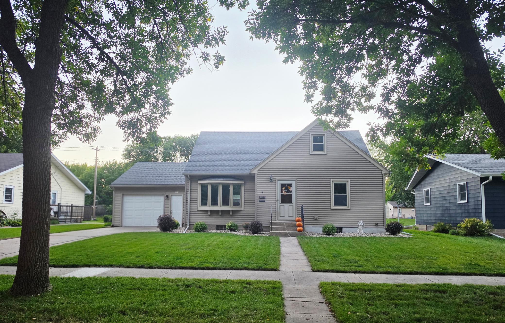 3042 Pine Ave, Slayton, MN 56172
