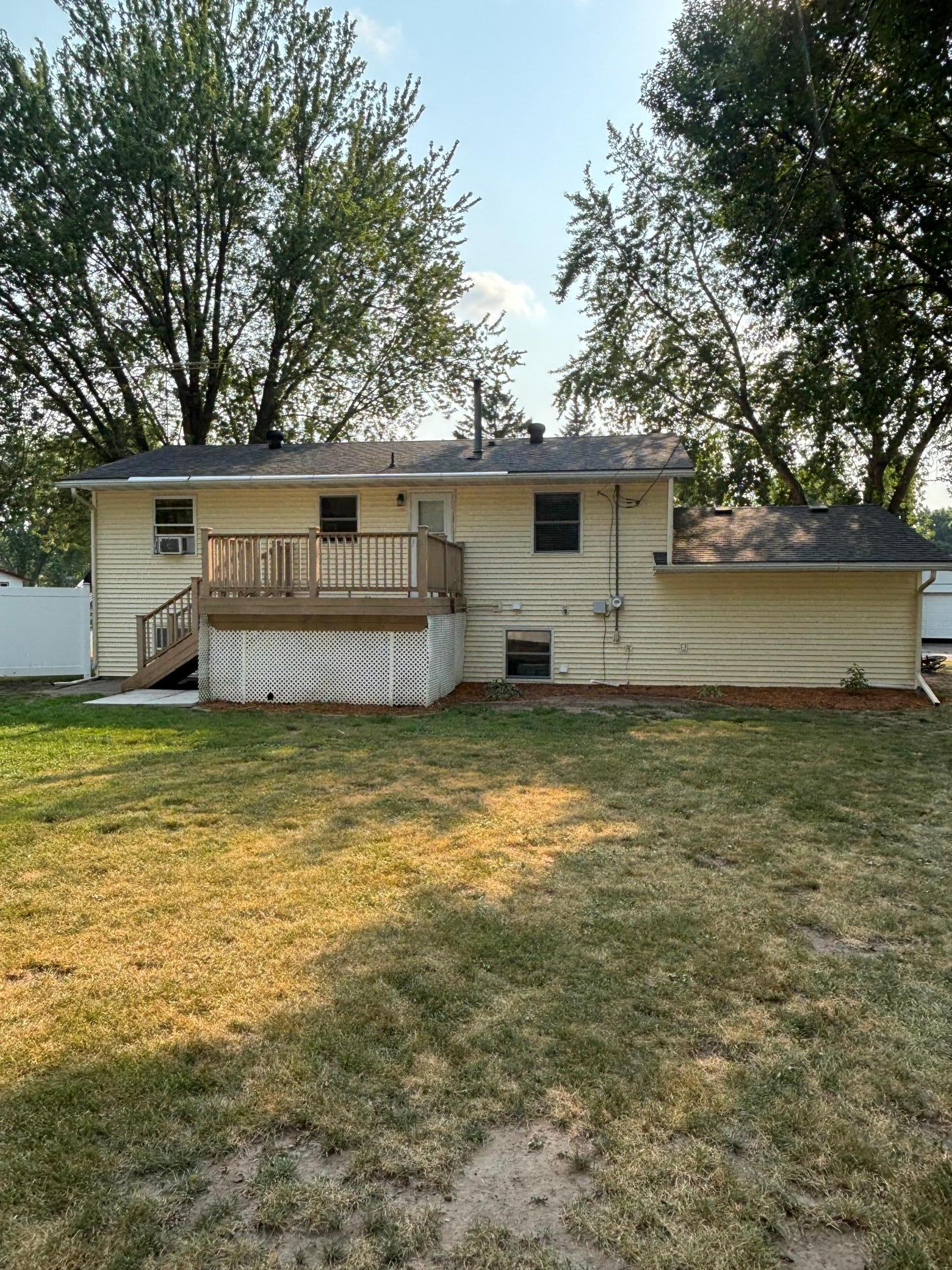 233 Maple Dr, Foley, MN 56329
