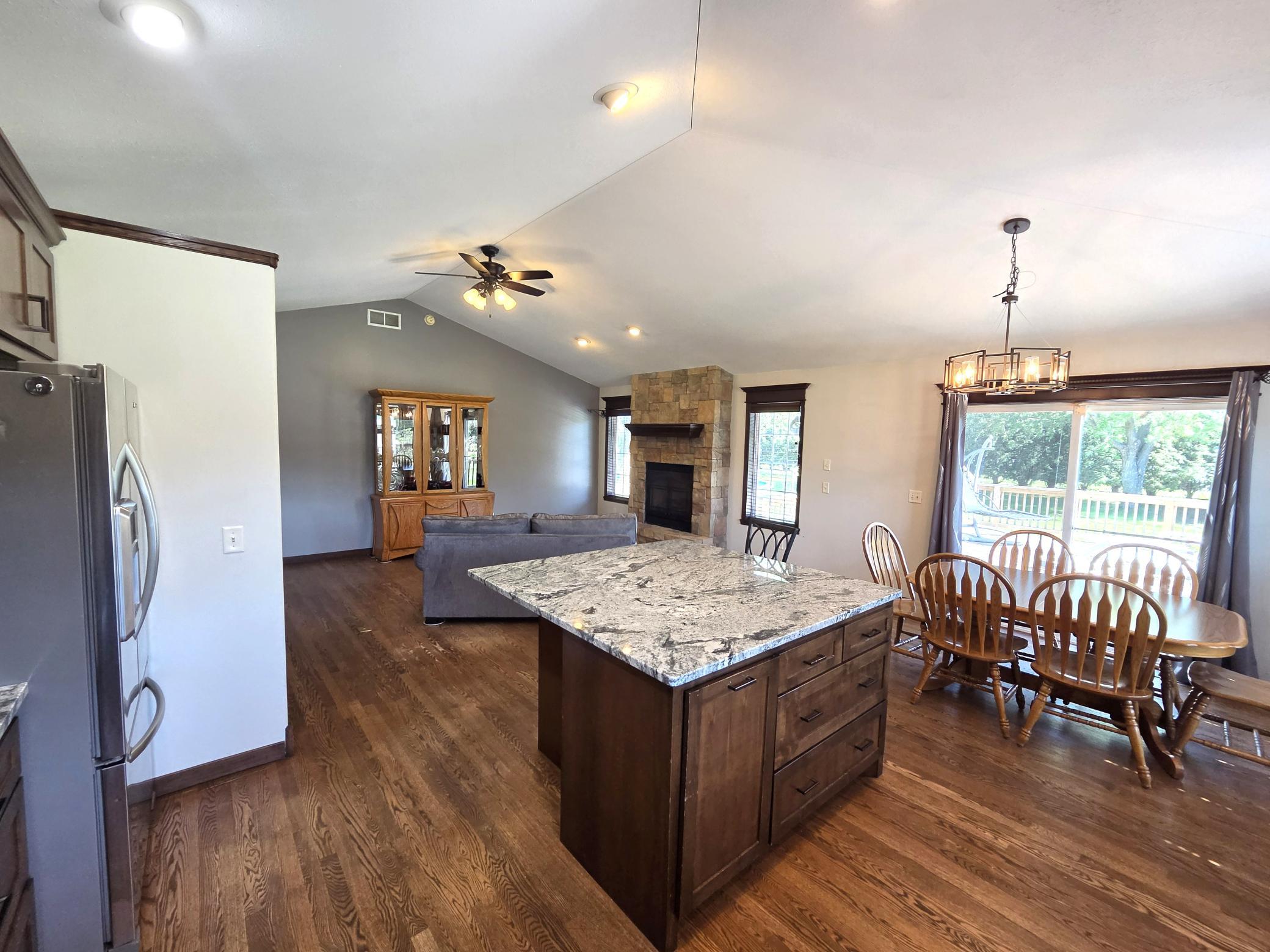 1816 Case Ln, Saint Cloud, MN 56303