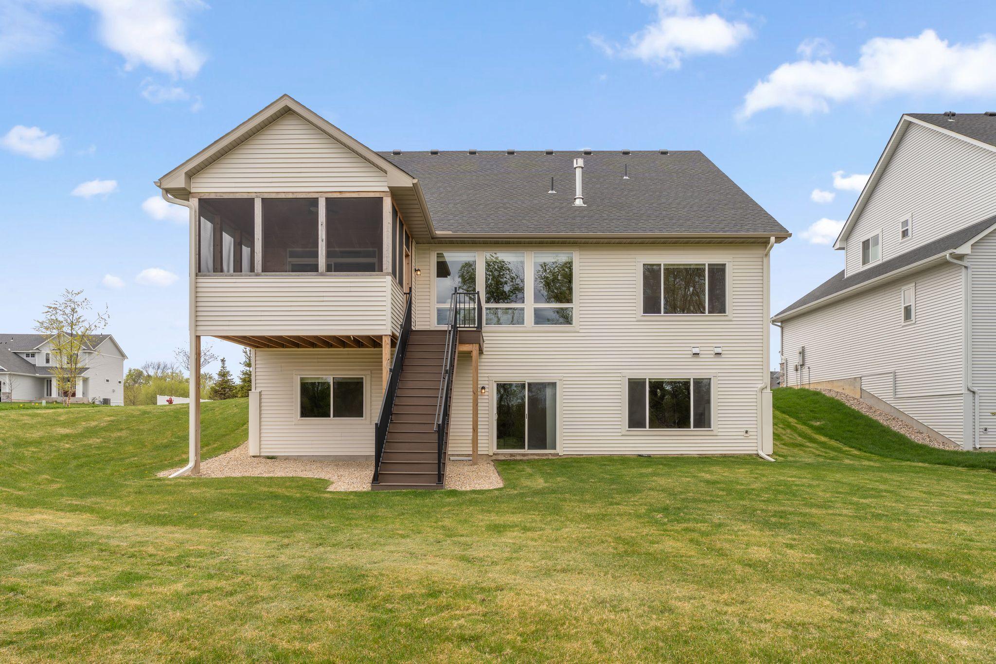 4956 Bennett St SE, Prior Lake, MN 55372