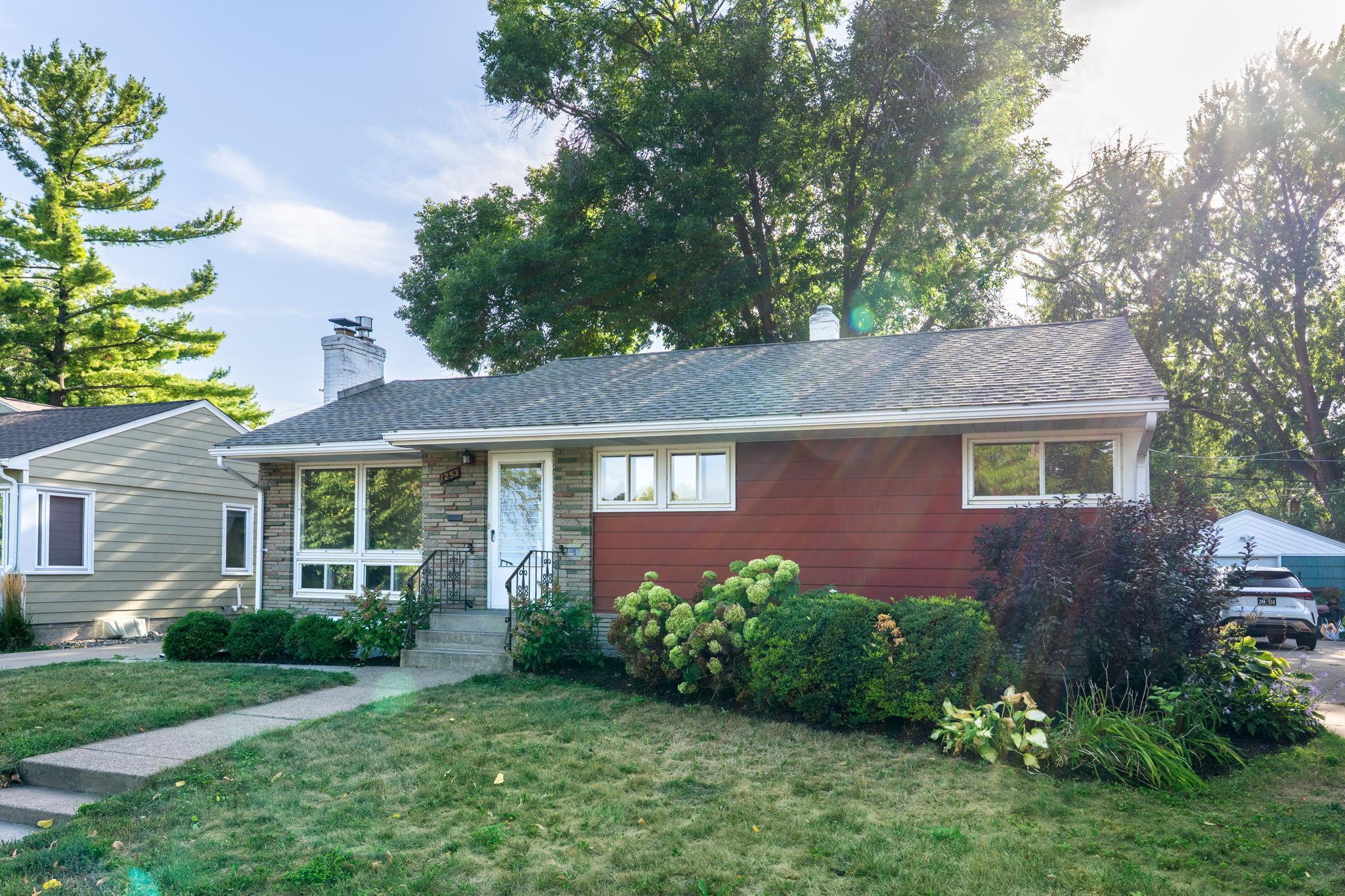 1253 Saint Paul Ave, Saint Paul, MN 55116