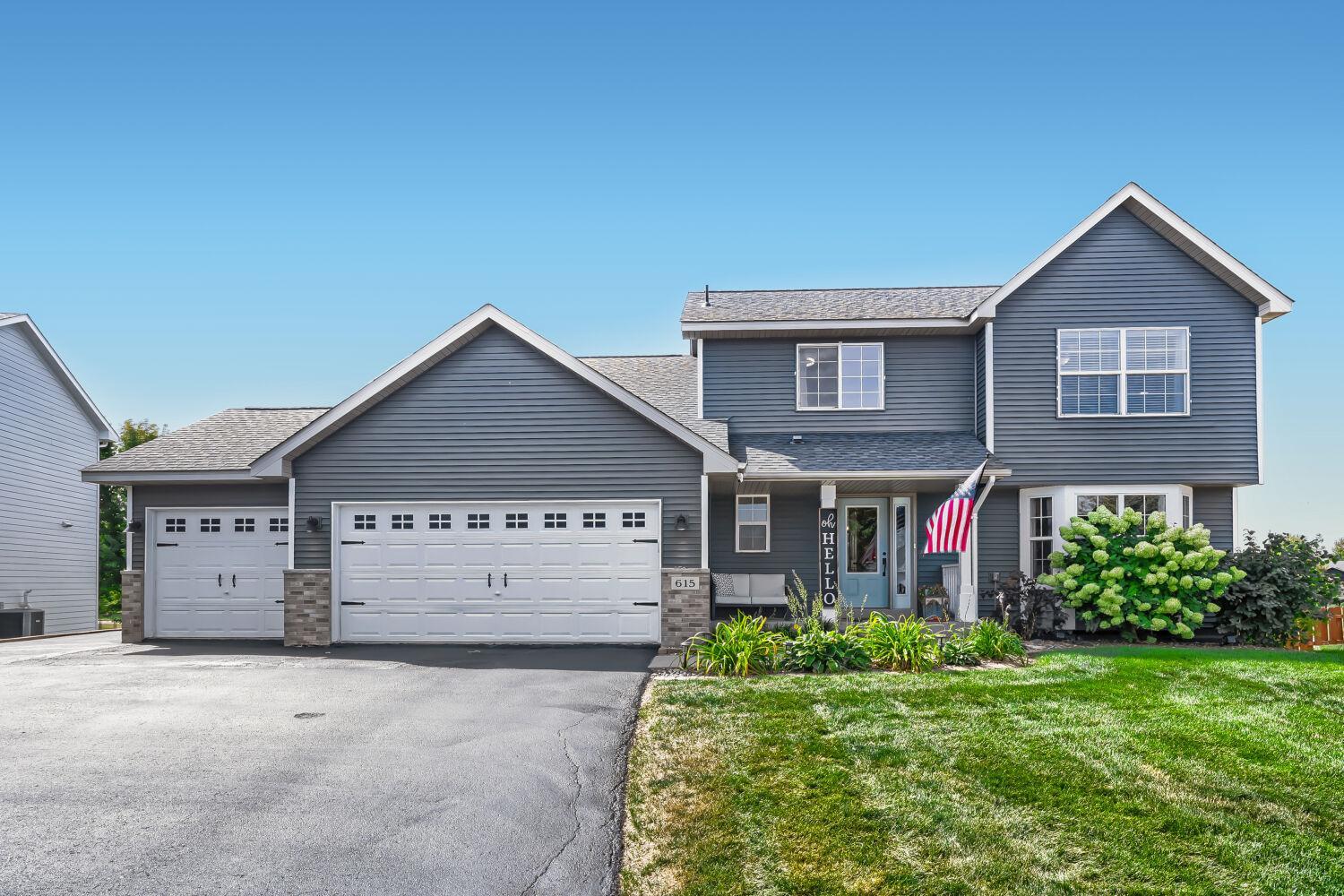 615 Elm St NE, Lonsdale, MN 55046