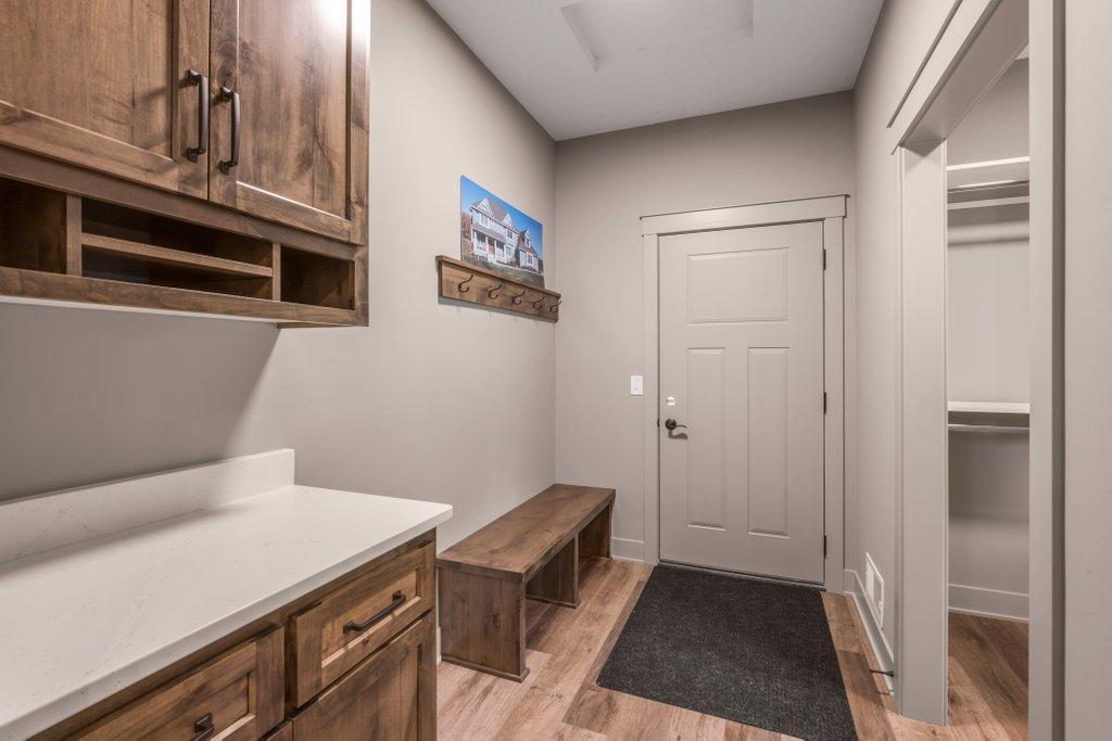 9998 211th Ct N, Forest Lake, MN 55025