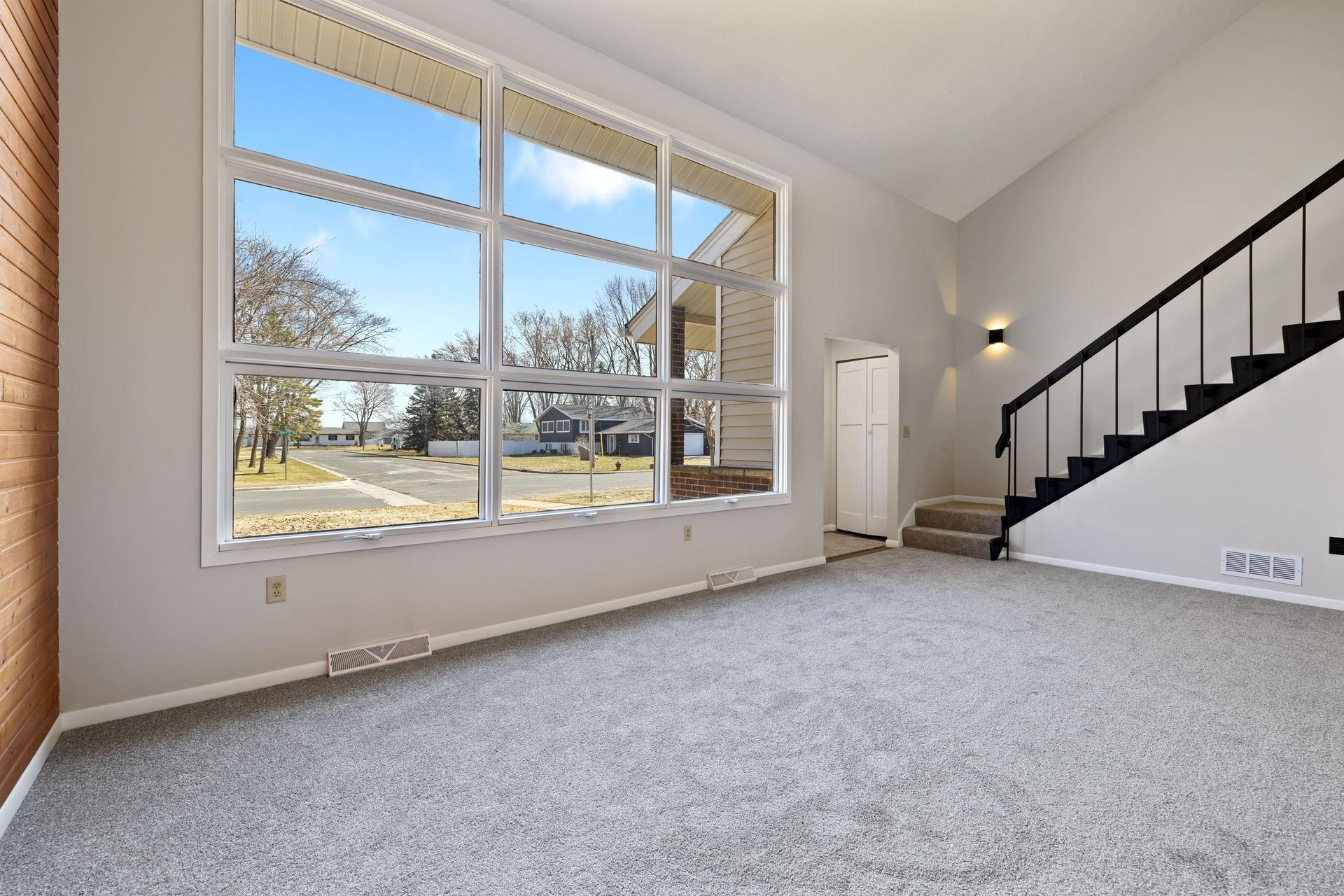 818 9th St, Farmington, MN 55024