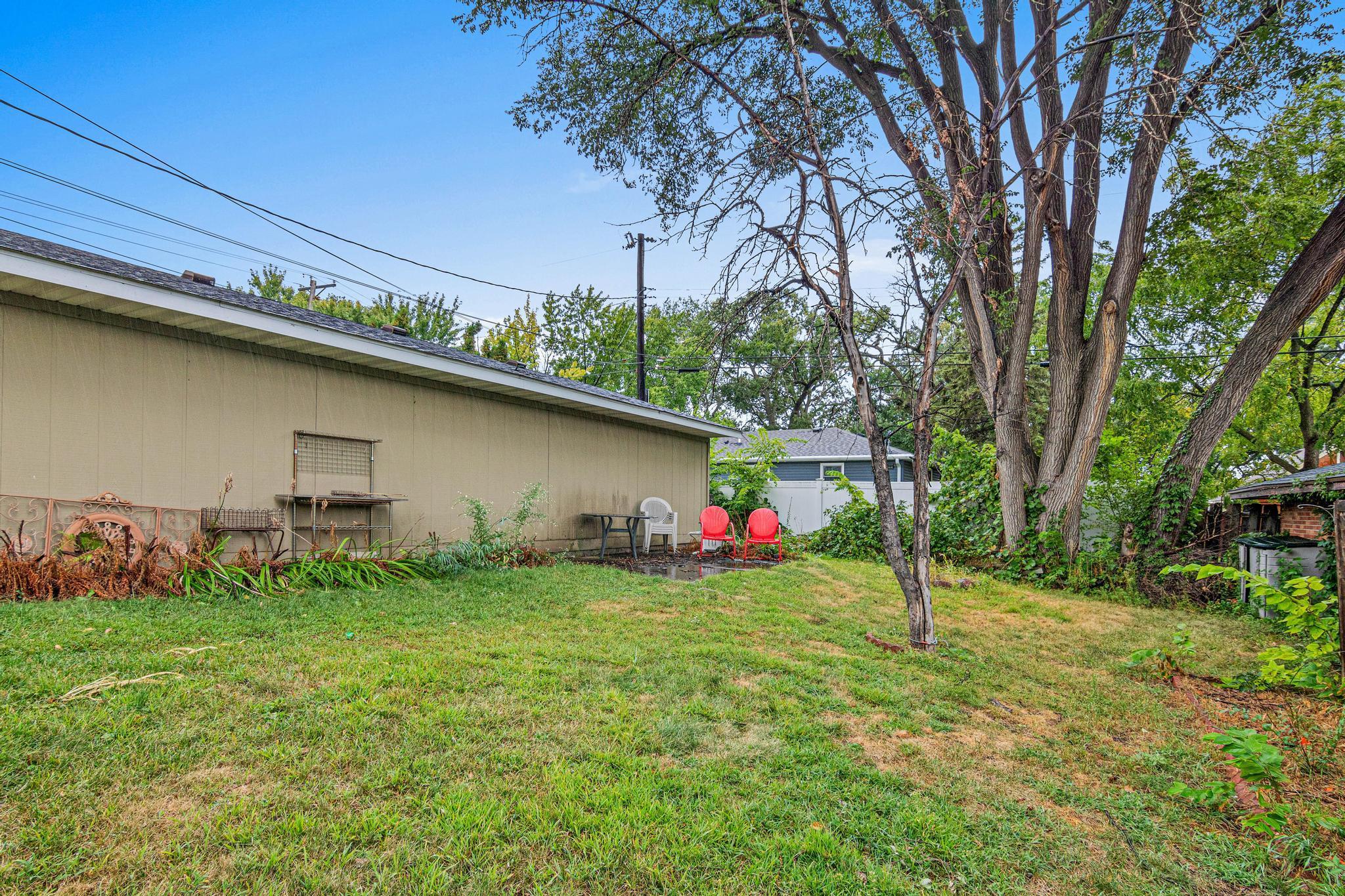 6510 2nd St NE, Fridley, MN 55432