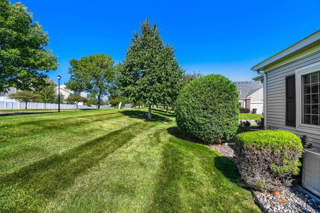 14012 54th Ave N #1, Plymouth, MN 55446