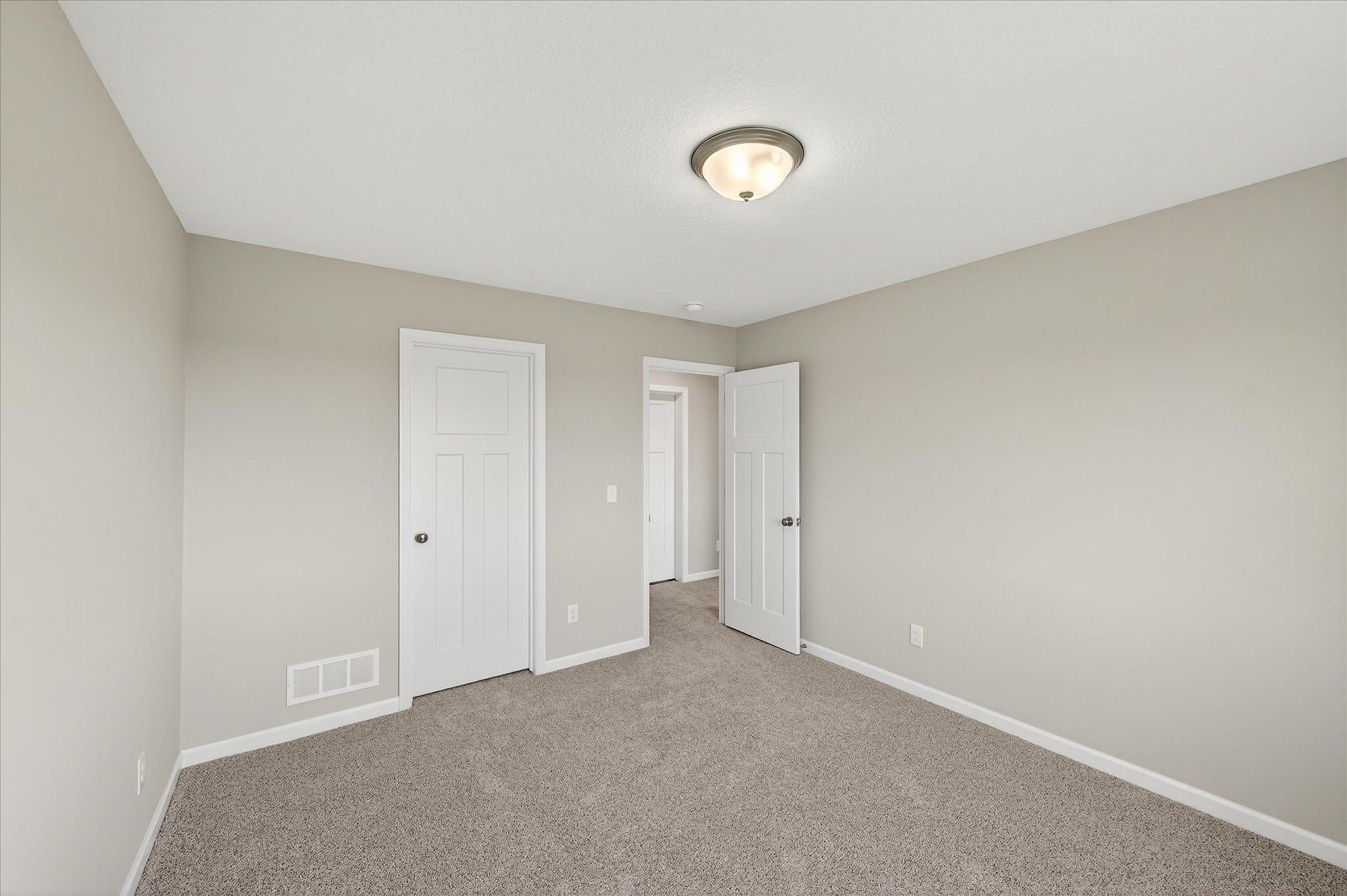 1404 Woods Rd NE, Isanti, MN 55040