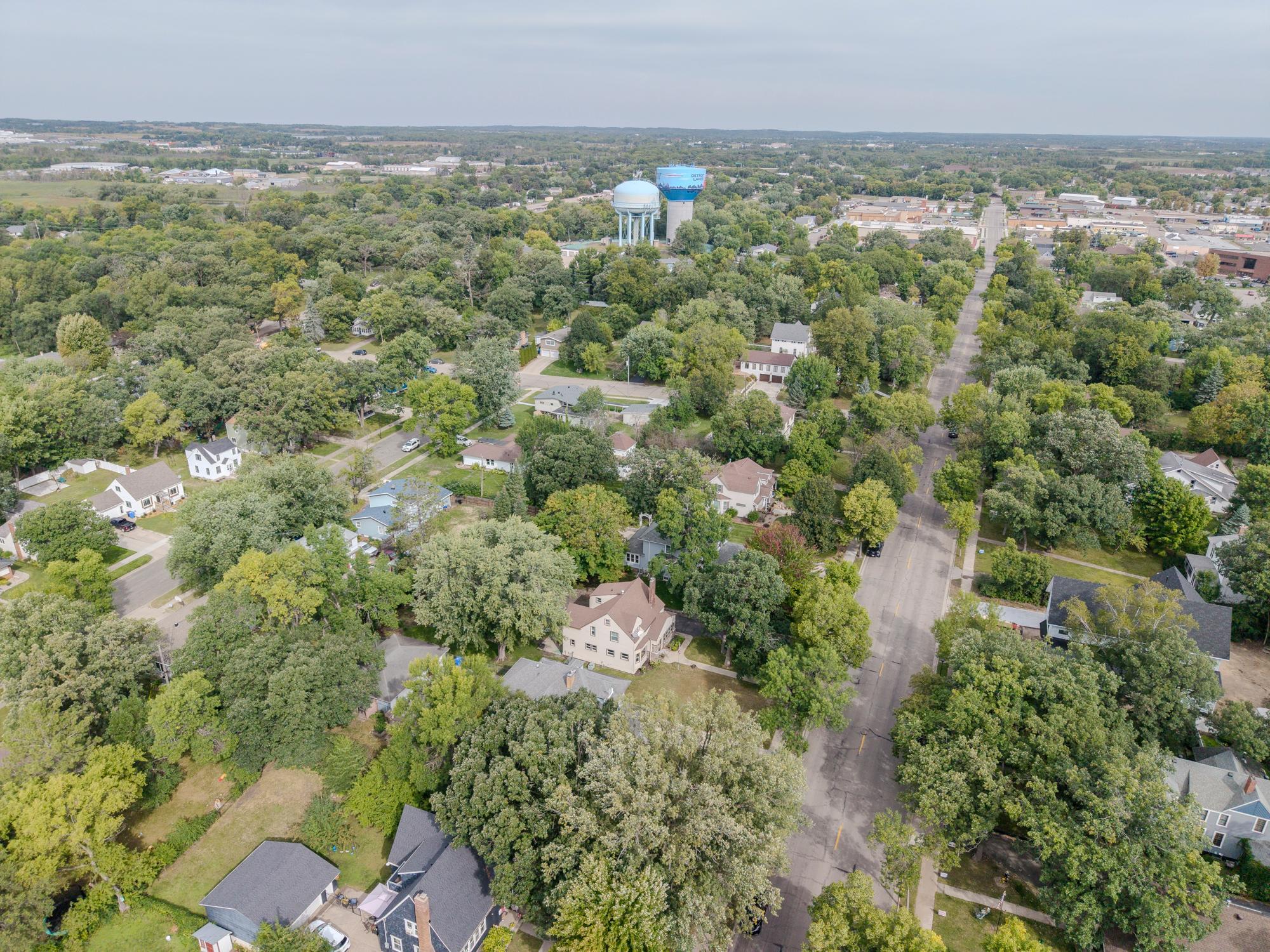1128 Summit Ave, Detroit Lakes, MN 56501