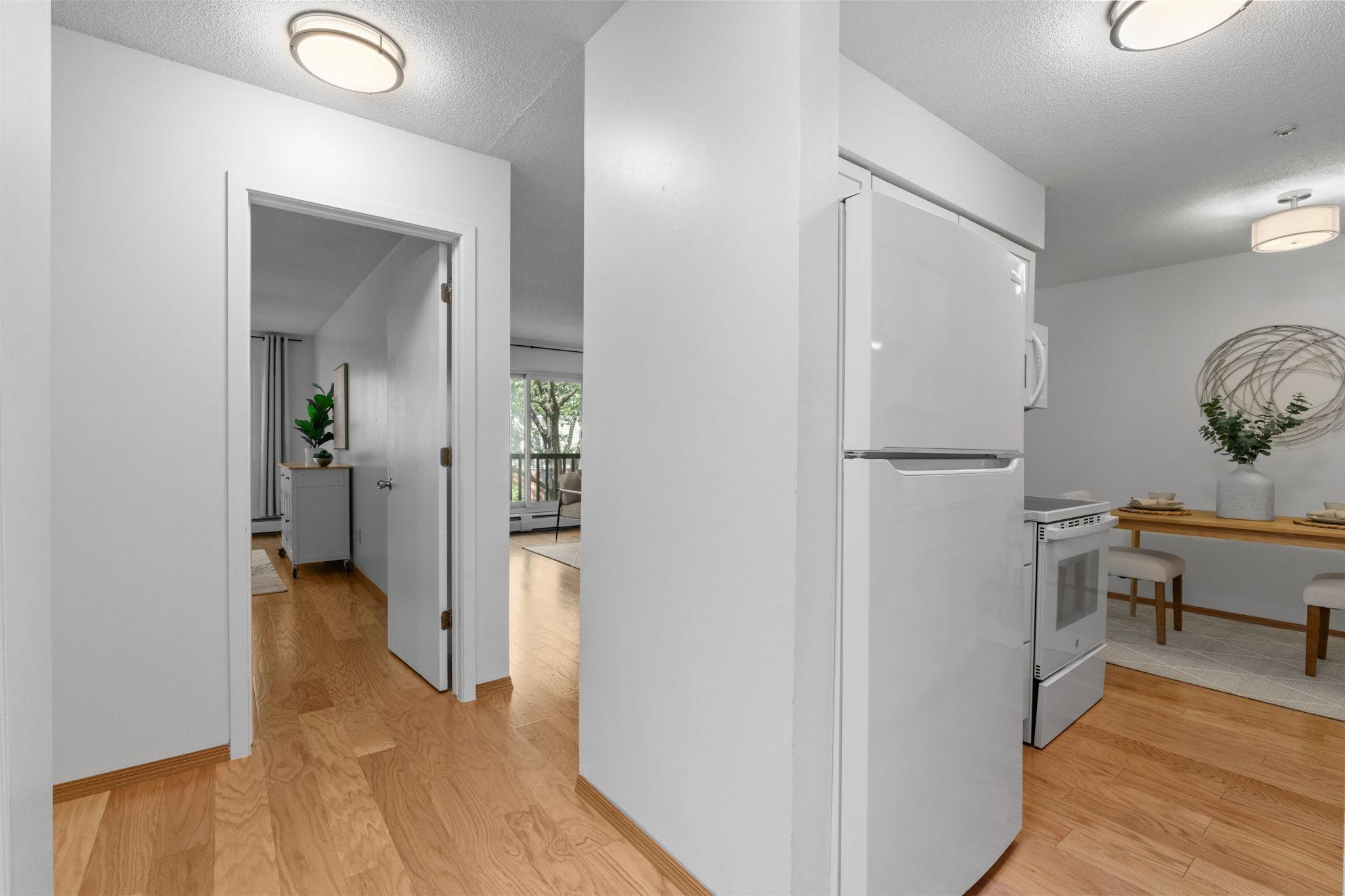 7412 W 22nd St #309, Saint Louis Park, MN 55426