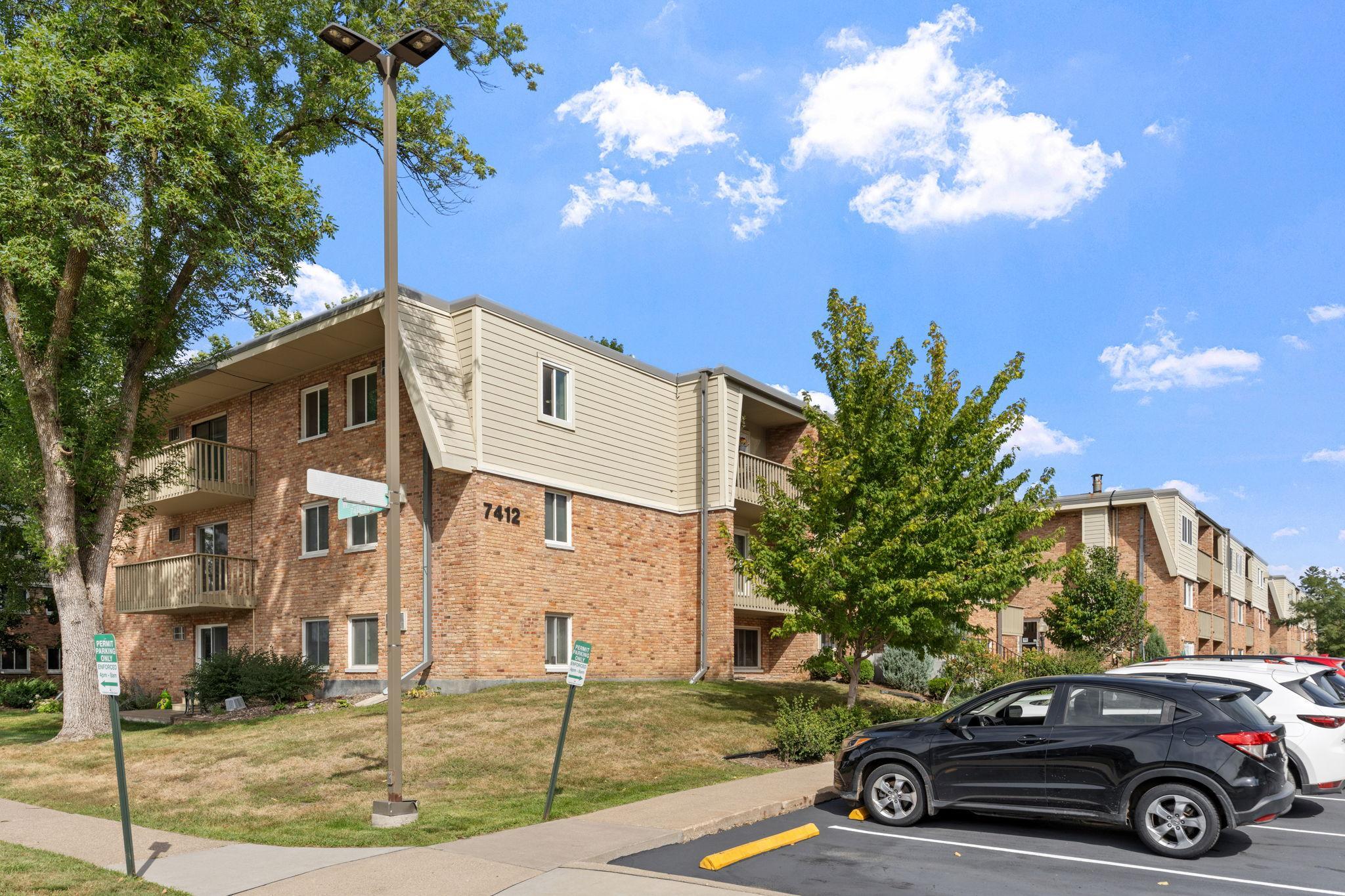 7412 W 22nd St #309, Saint Louis Park, MN 55426