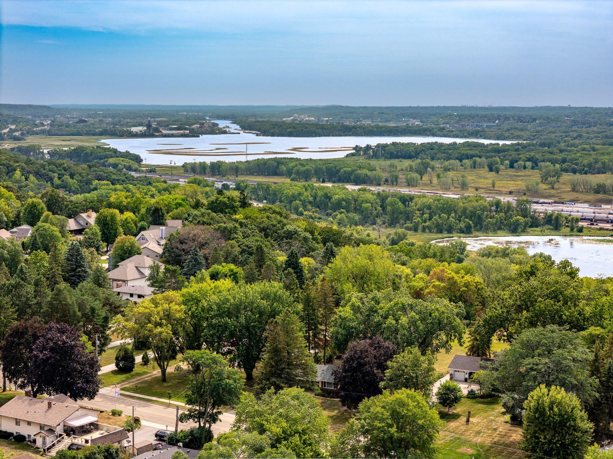 1554 Burns Ave, Saint Paul, MN 55106