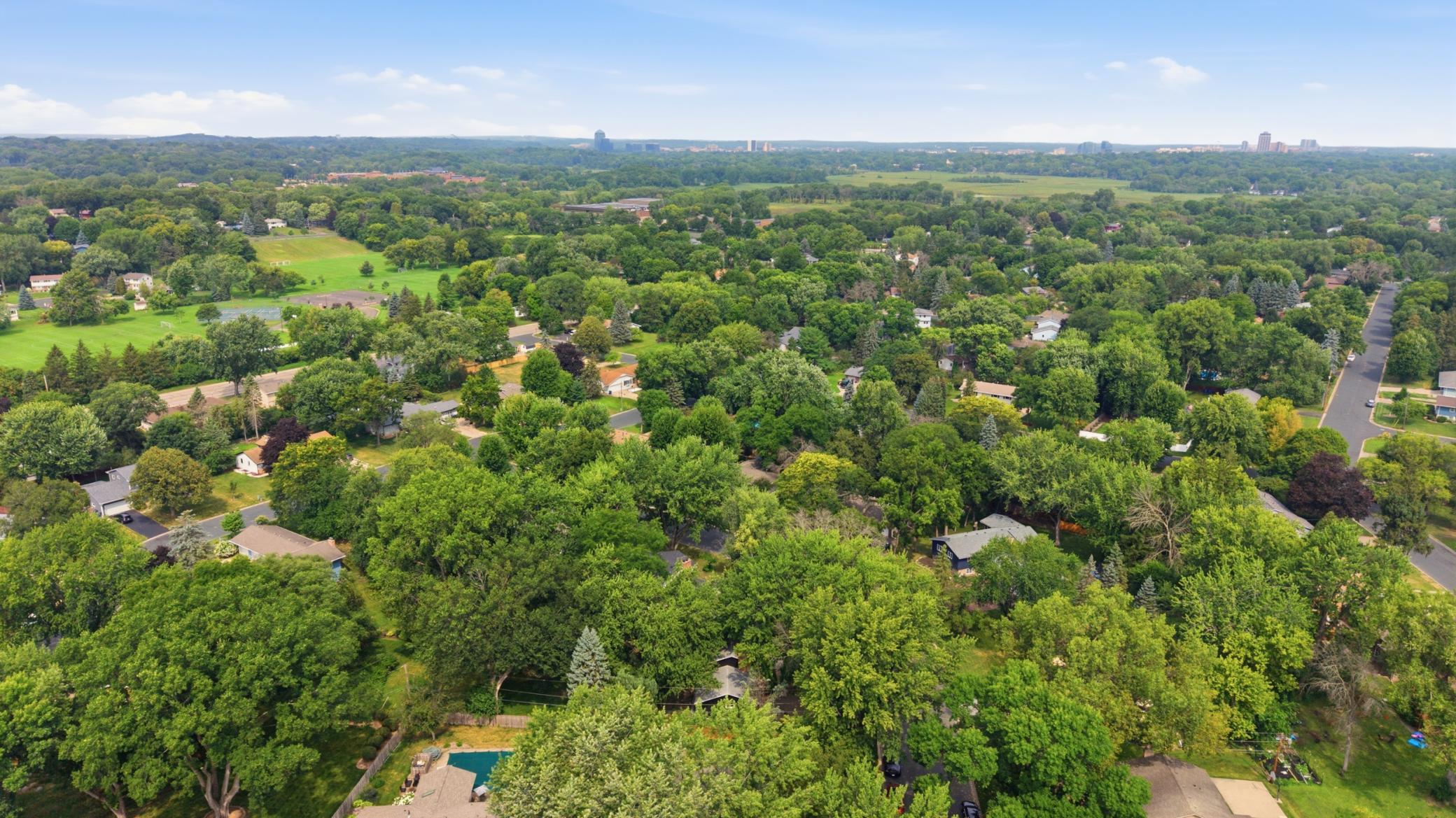 10048 Upton Rd, Bloomington, MN 55431