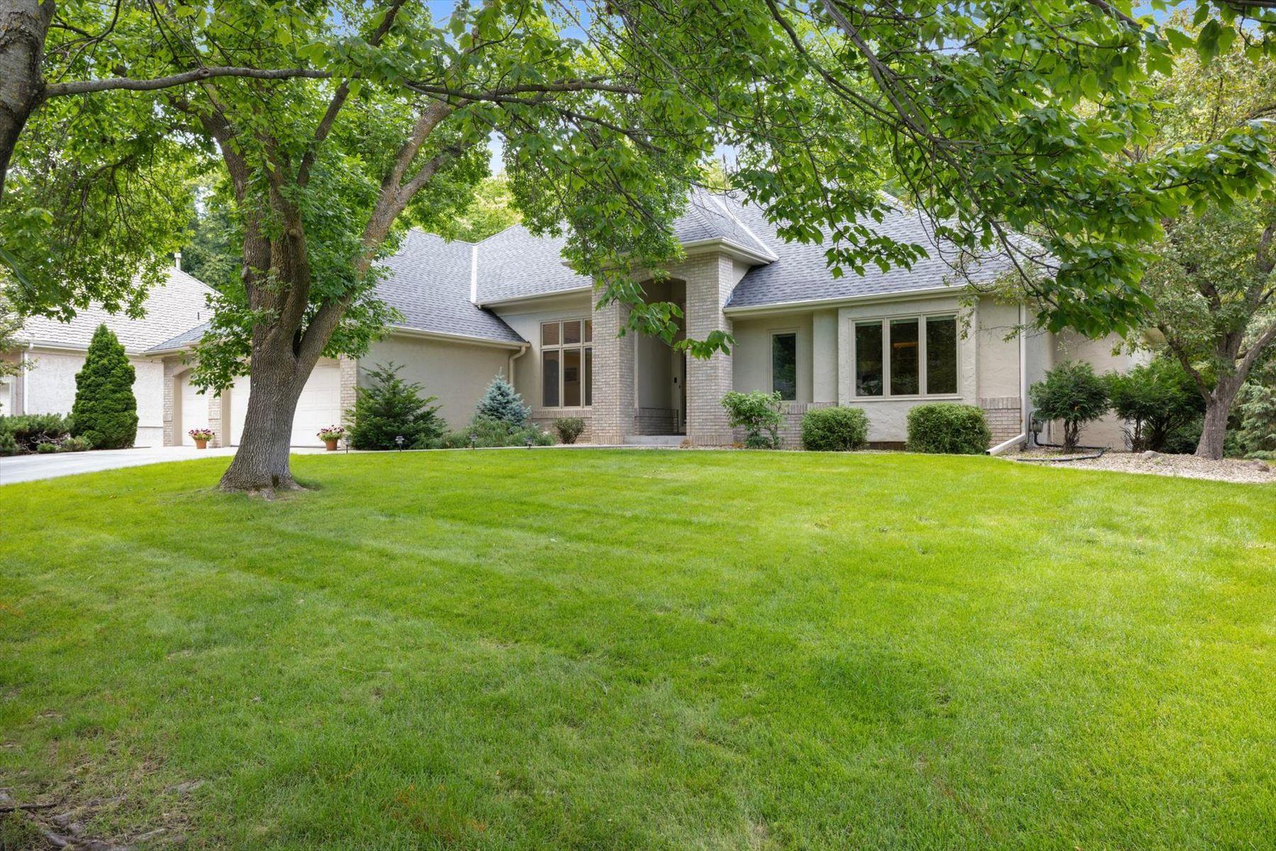 16010 45th Ave N, Plymouth, MN 55446