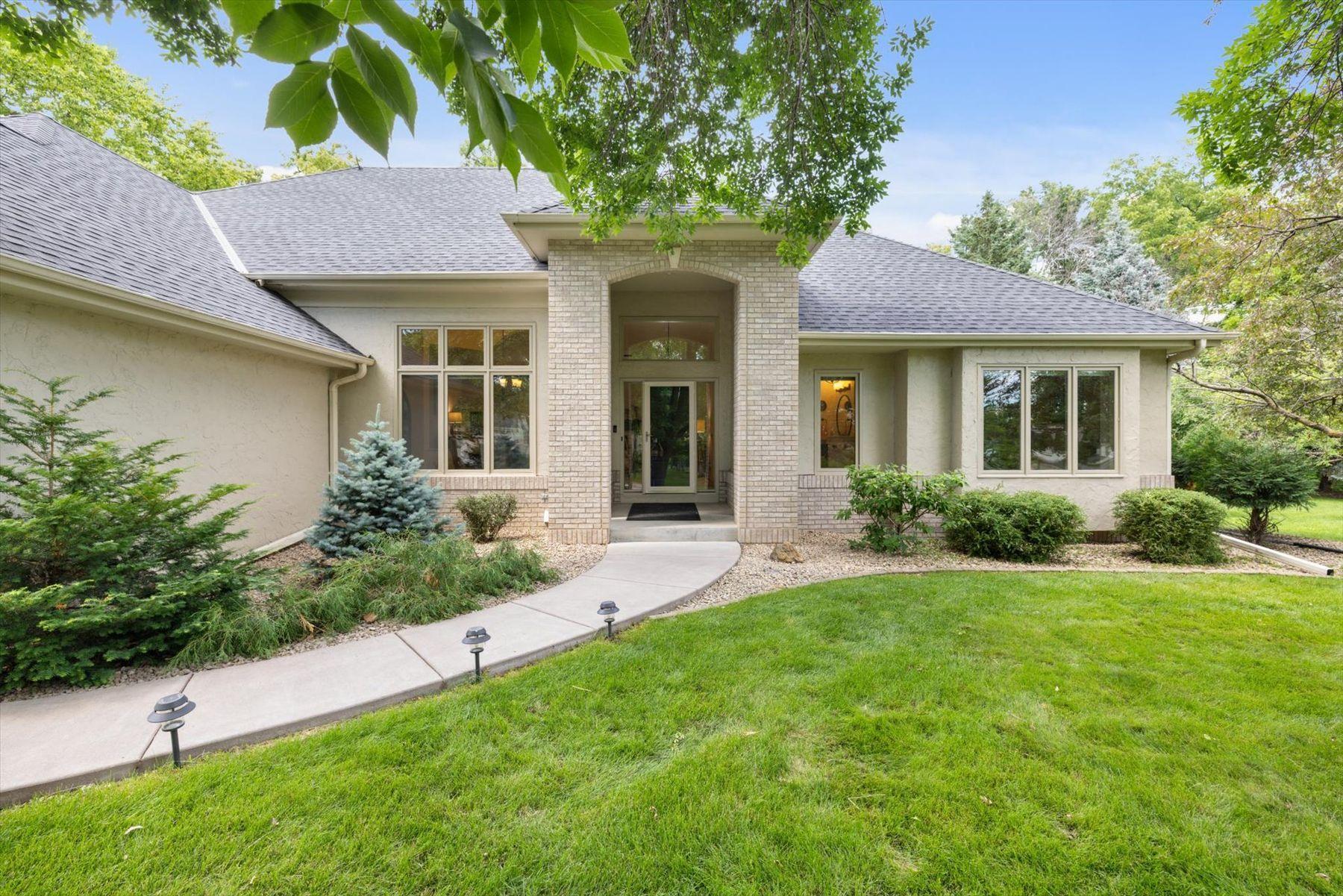 16010 45th Ave N, Plymouth, MN 55446
