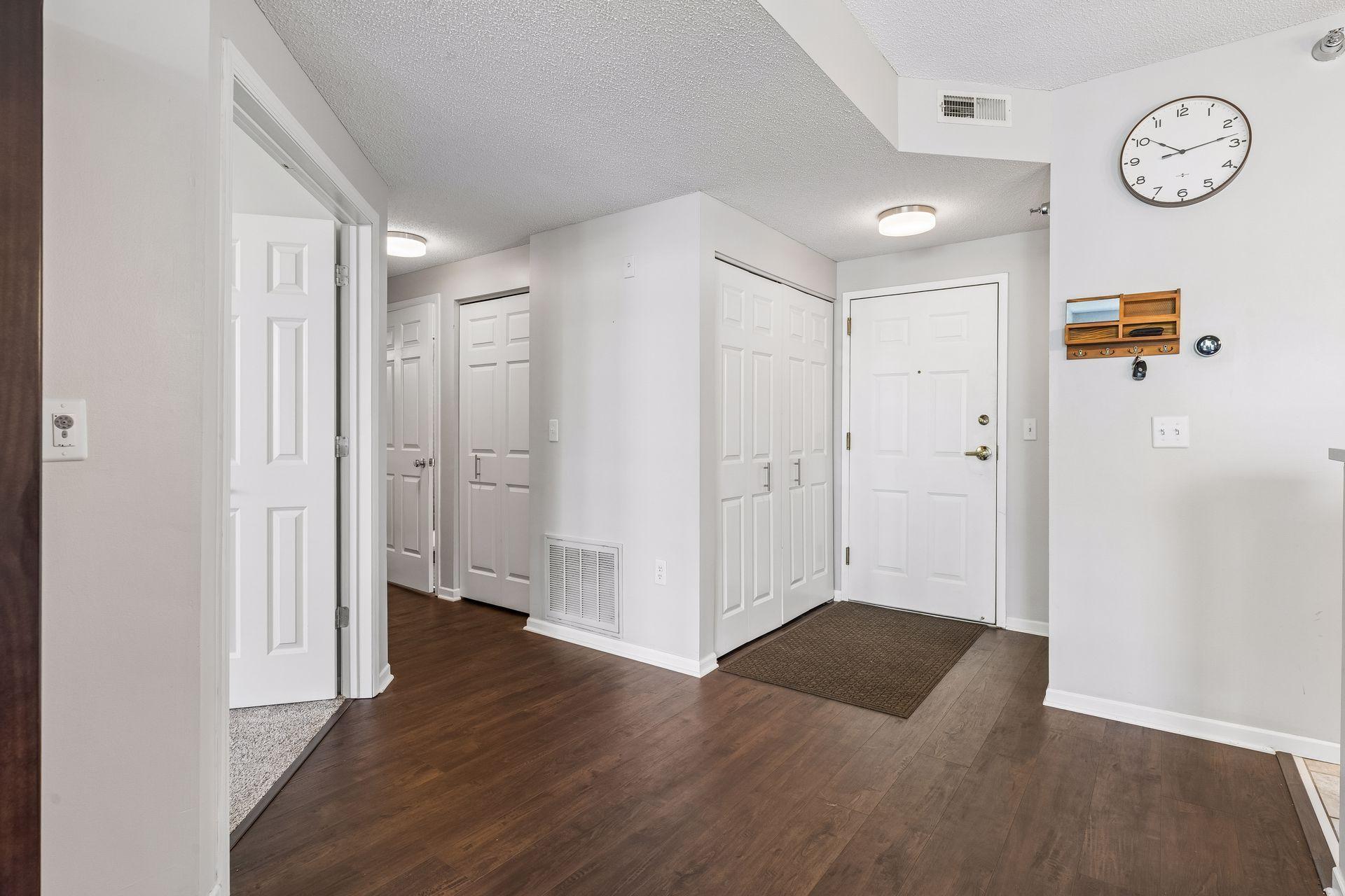 680 N 2nd St #401, Minneapolis, MN 55401