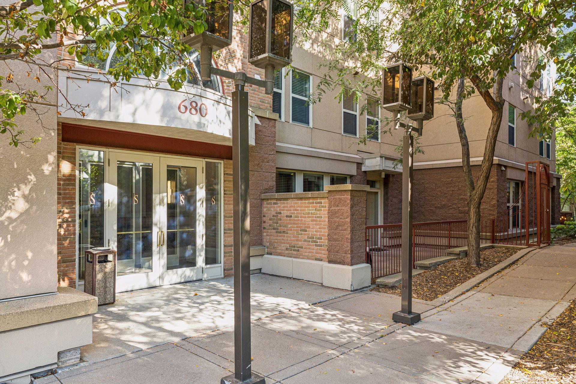 680 N 2nd St #401, Minneapolis, MN 55401