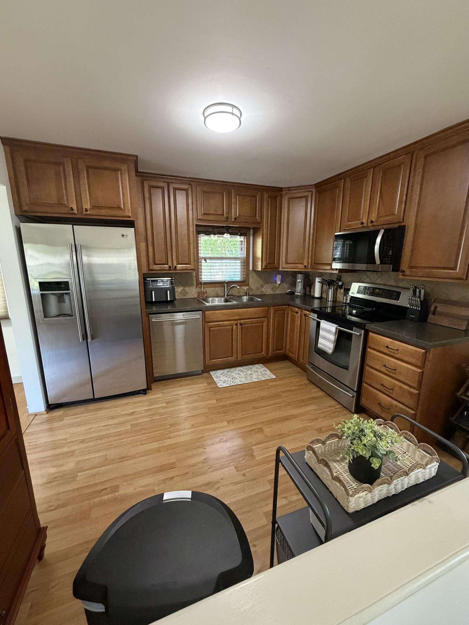10143 Cottonwood St NW, Coon Rapids, MN 55448