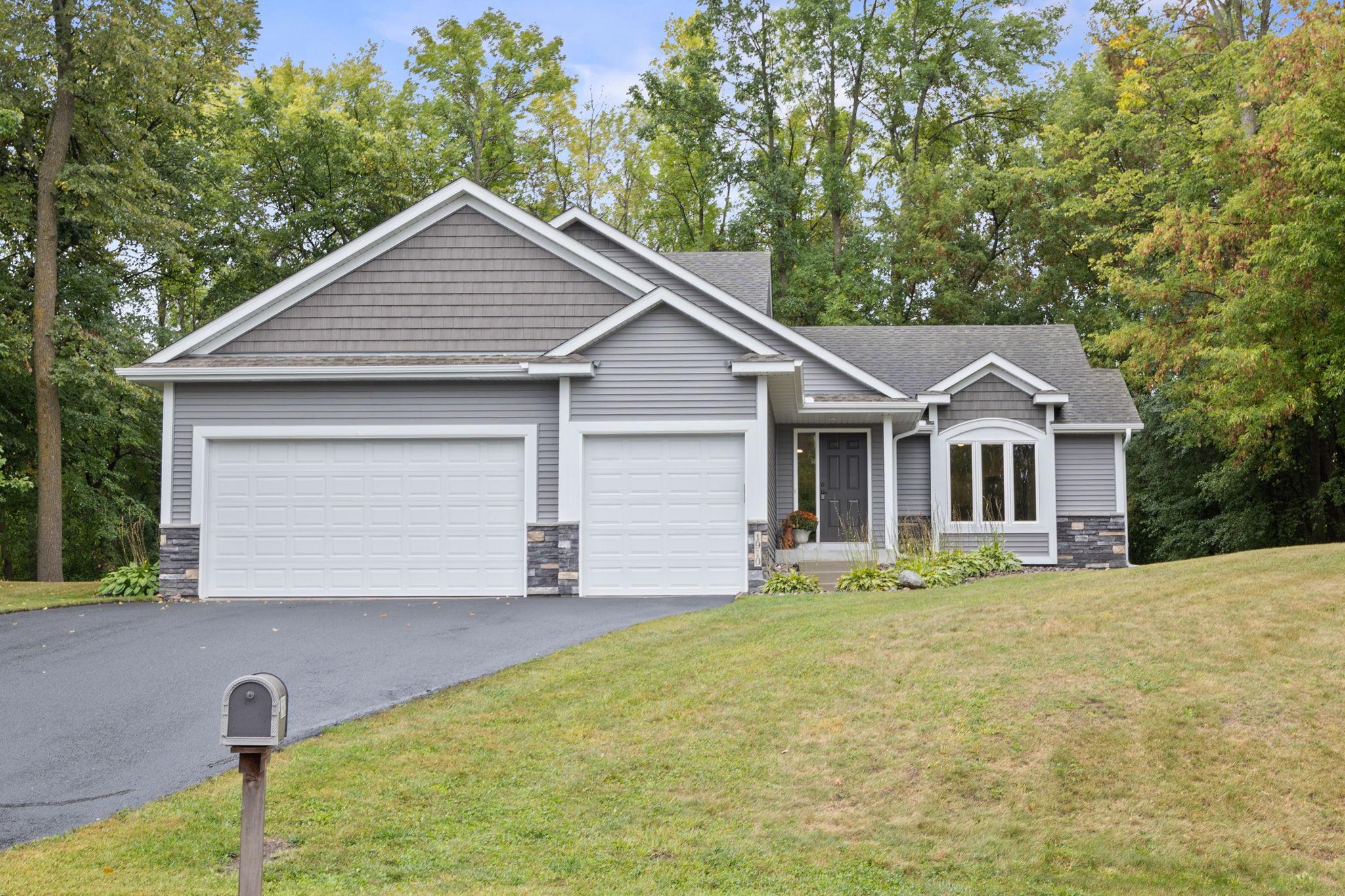 1910 Buffalo Ridge Dr, Buffalo, MN 55313