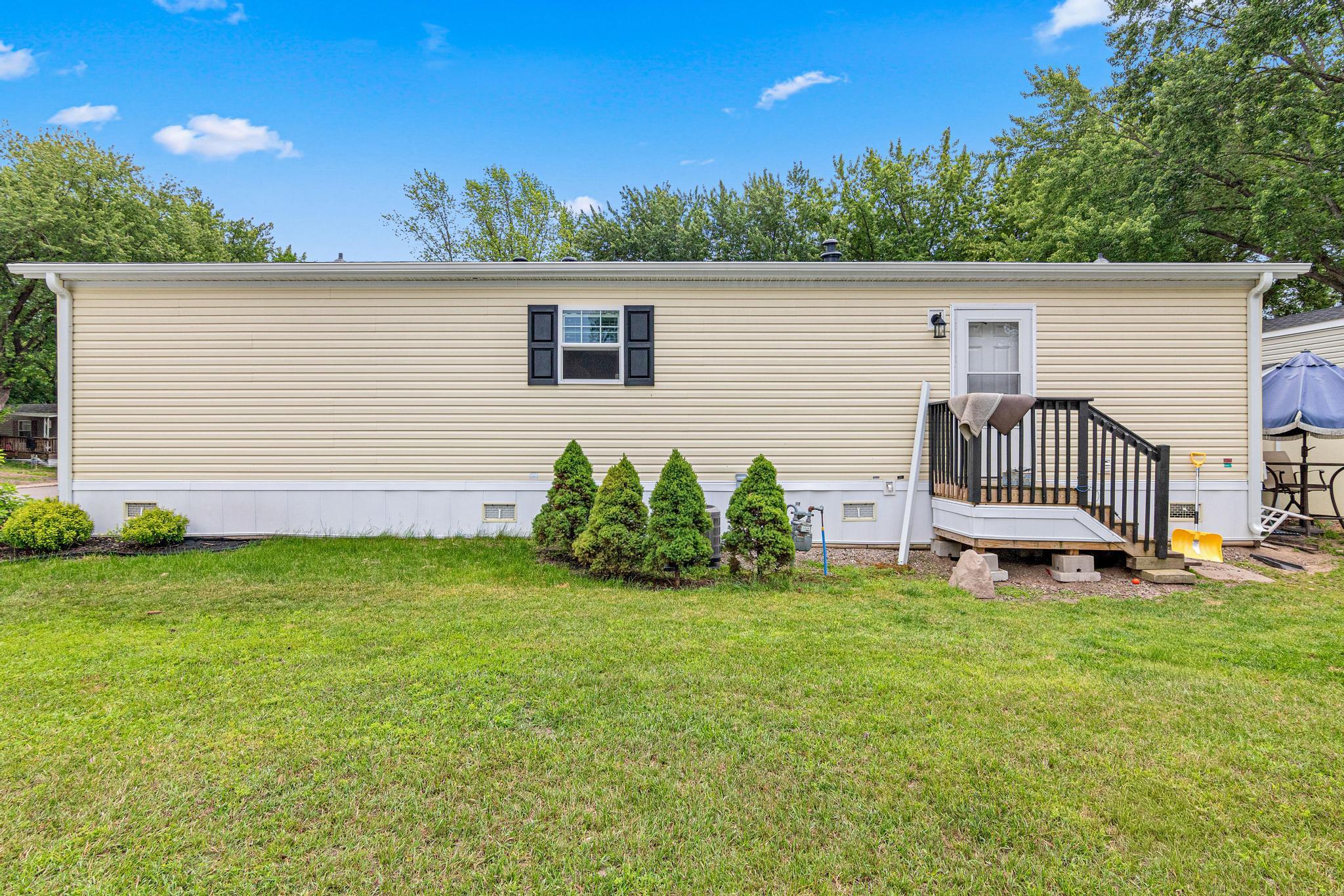 18164 Hwy 65 NE #141, East Bethel, MN 55011