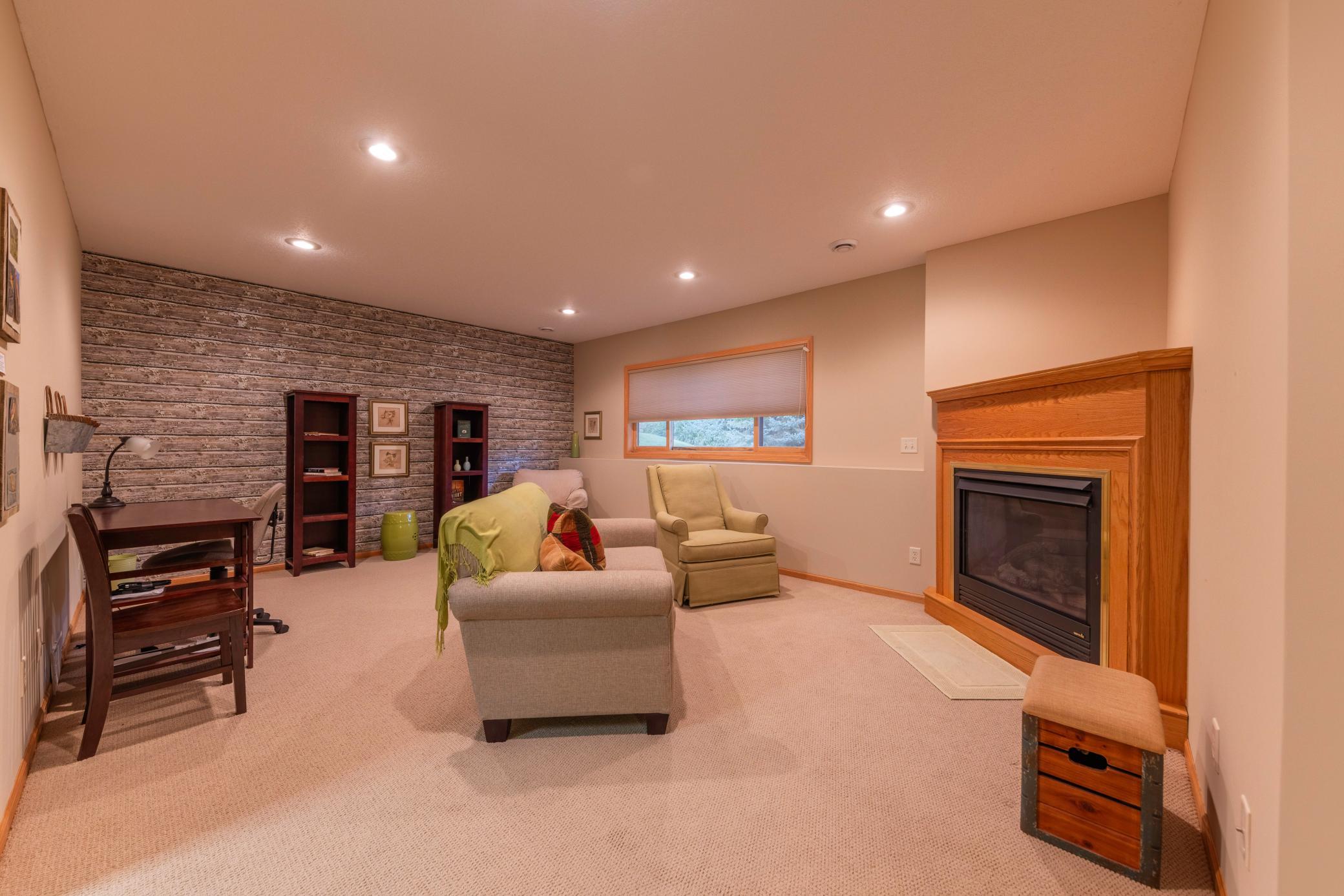 20150 Sugarbrooke Ln, Cohasset, MN 55721