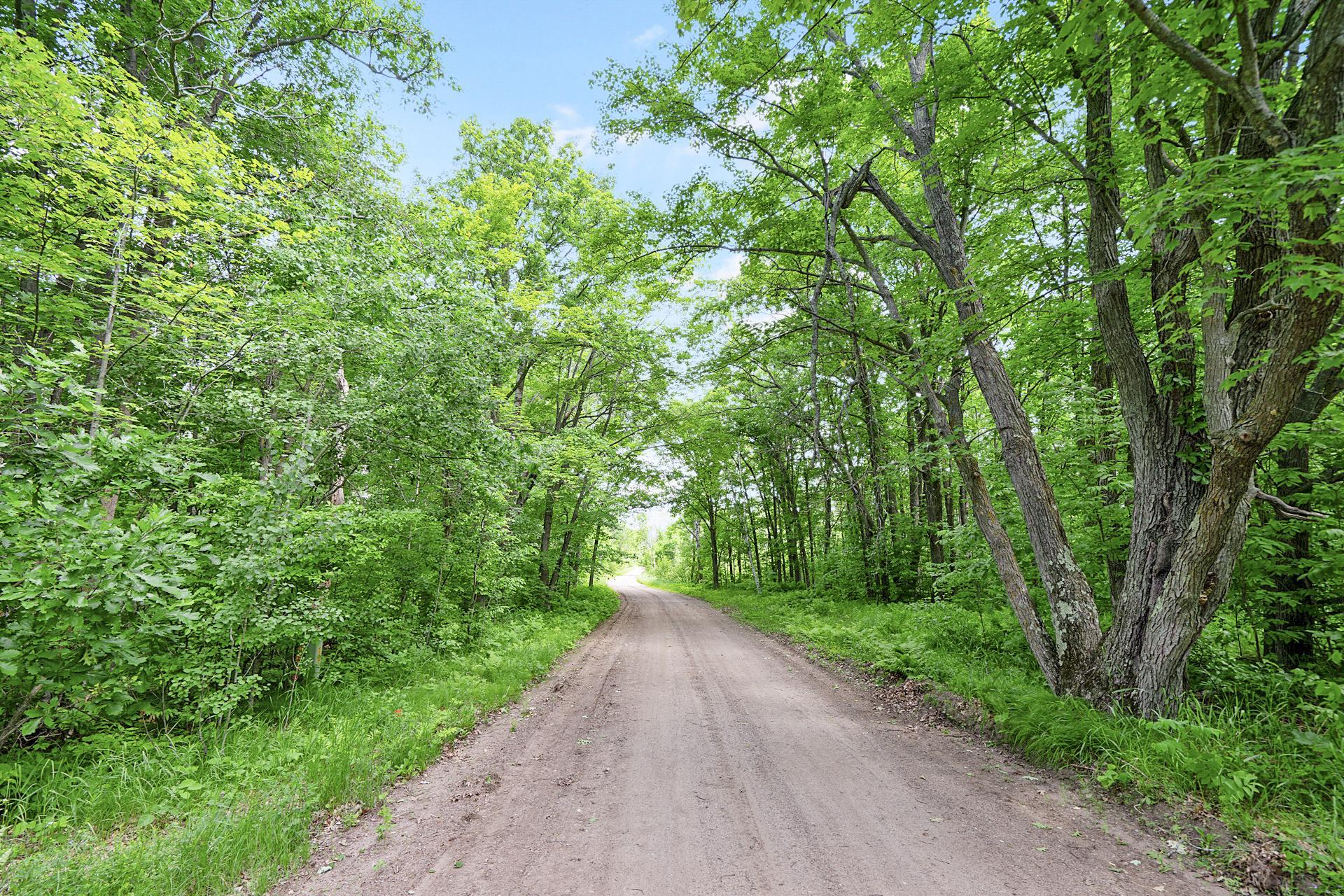 9671 Zallar Rd, Brainerd, MN 56401