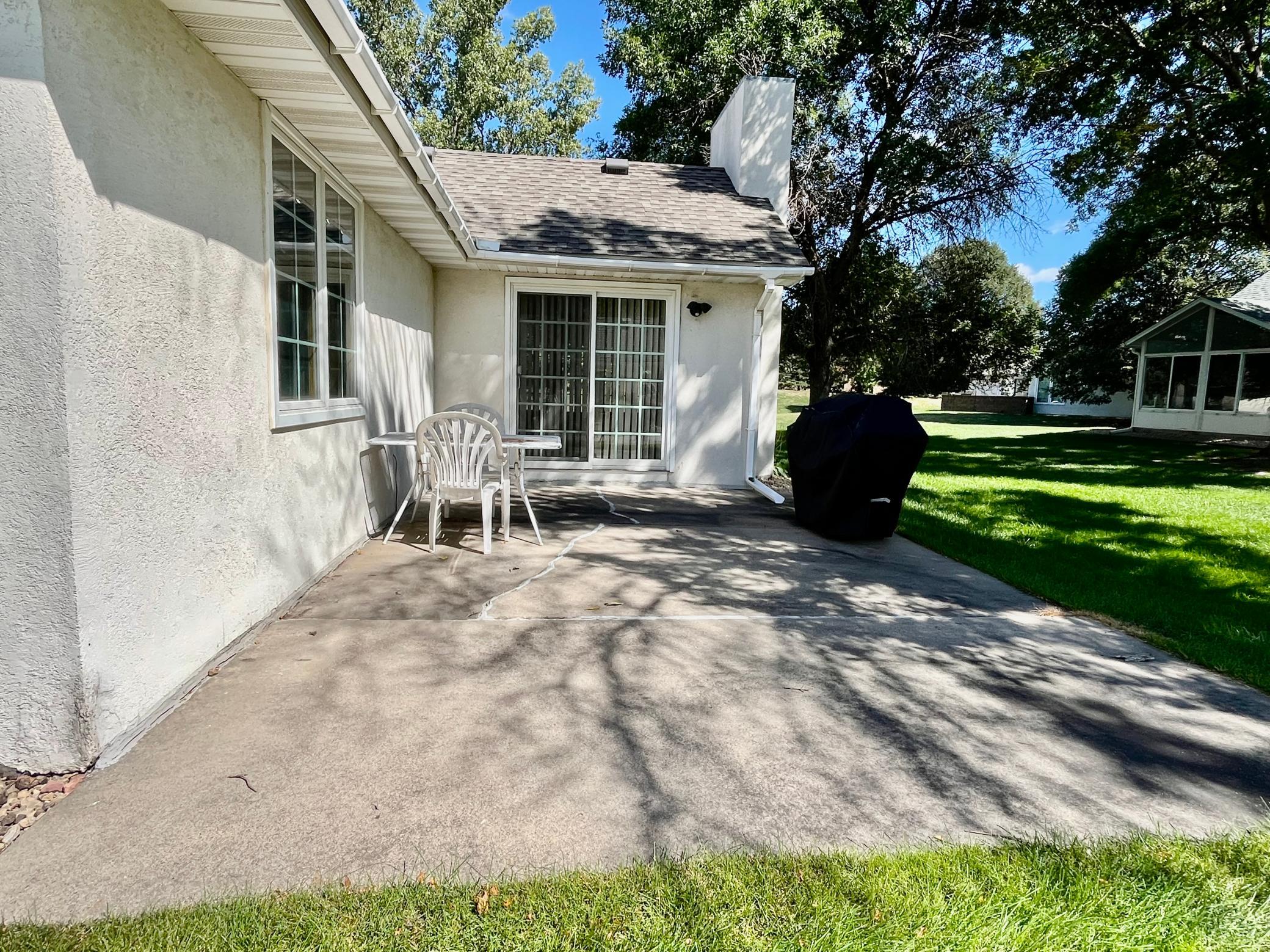 2410 Wight Bay, Brooklyn Park, MN 55443