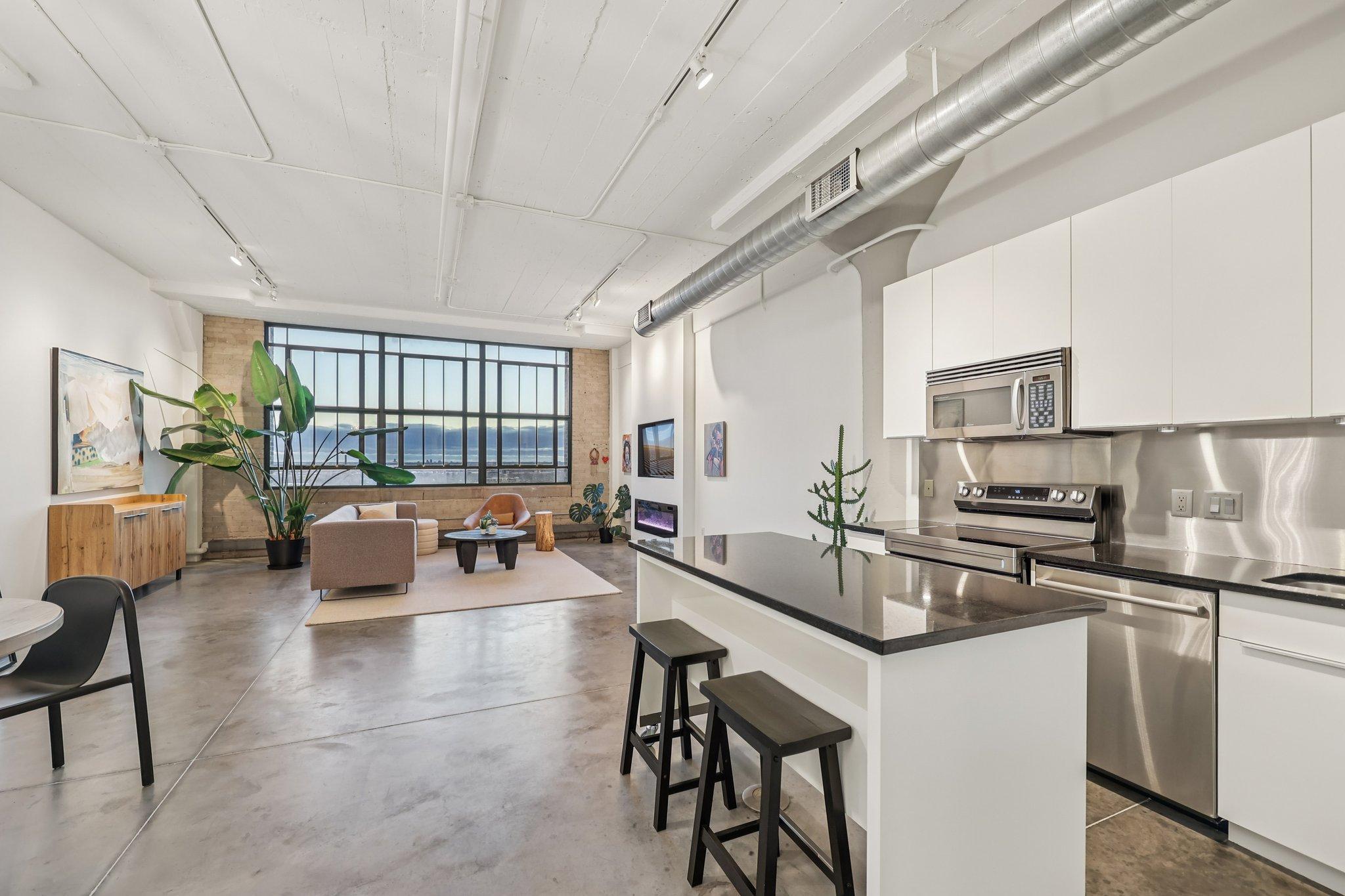 2929 Chicago Ave #1105, Minneapolis, MN 55407
