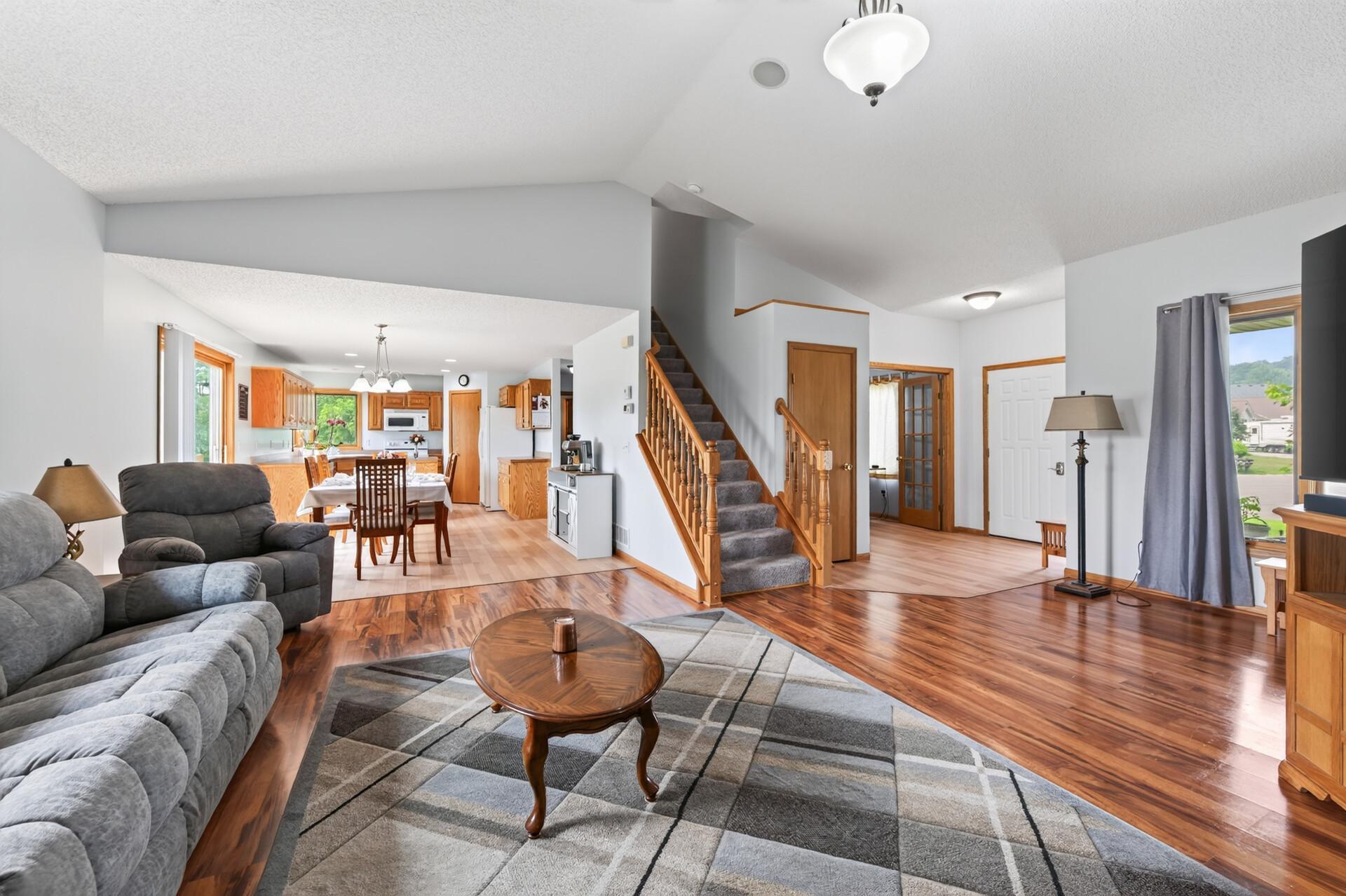 19408 Albany Ct NW, Elk River, MN 55330