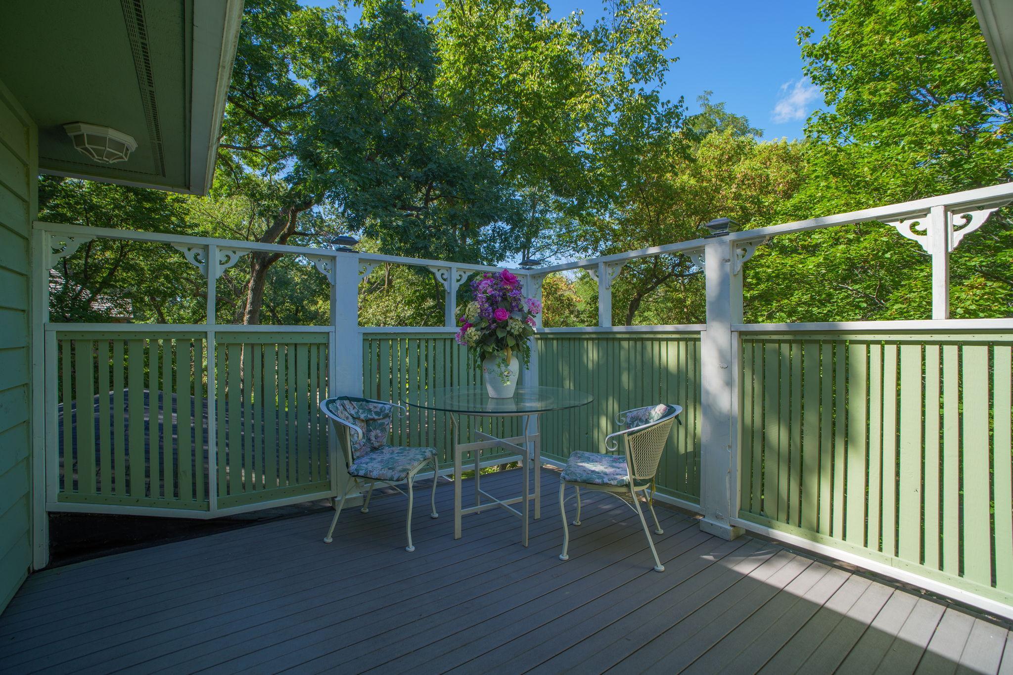4166 Heatherton Pl, Minnetonka, MN 55345