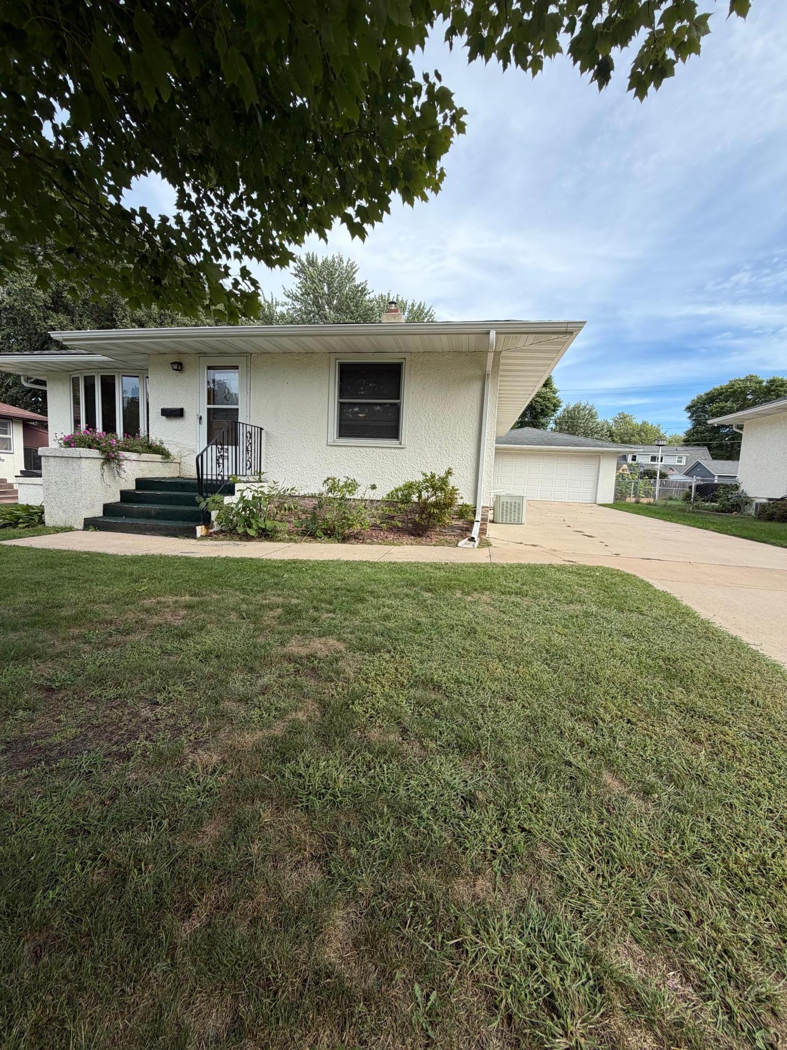 1212 8th Ave NE, Brainerd, MN 56401