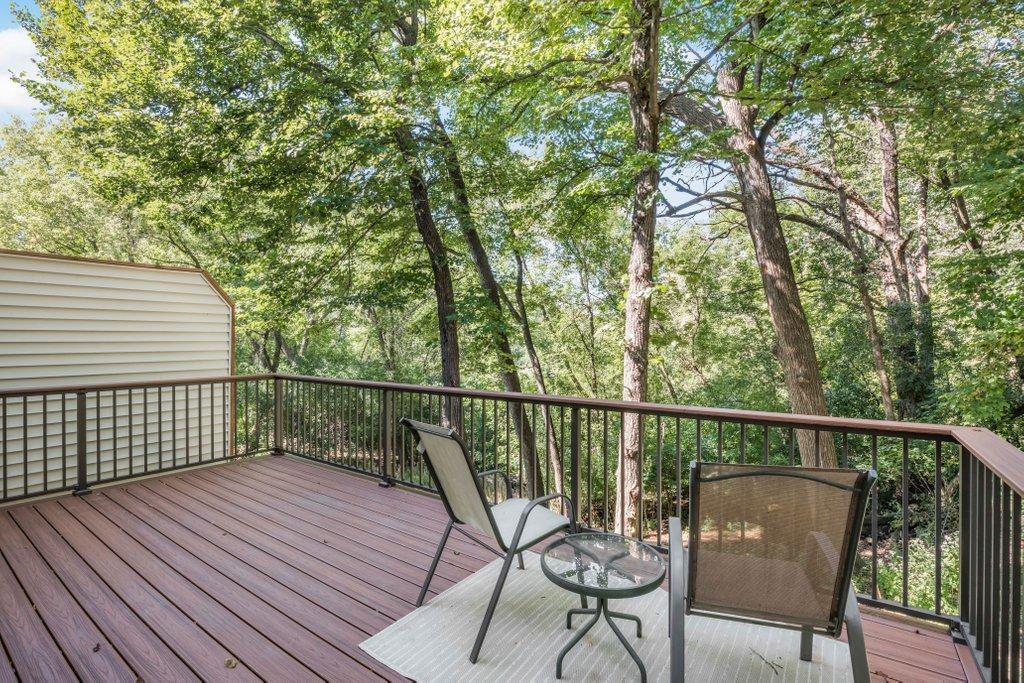 17800 Townline Rd, Minnetonka, MN 55345