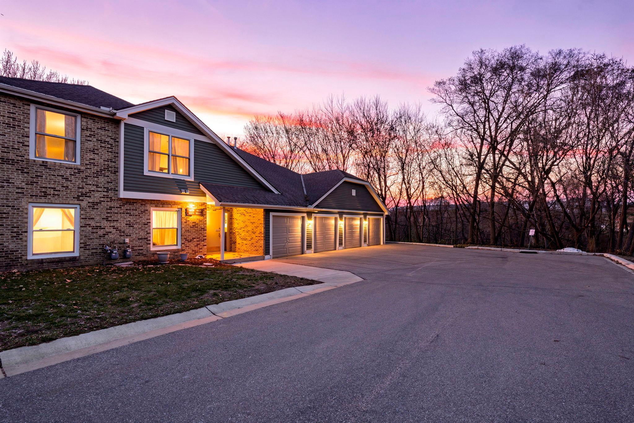 3861 Gold Point #B, Eagan, MN 55122