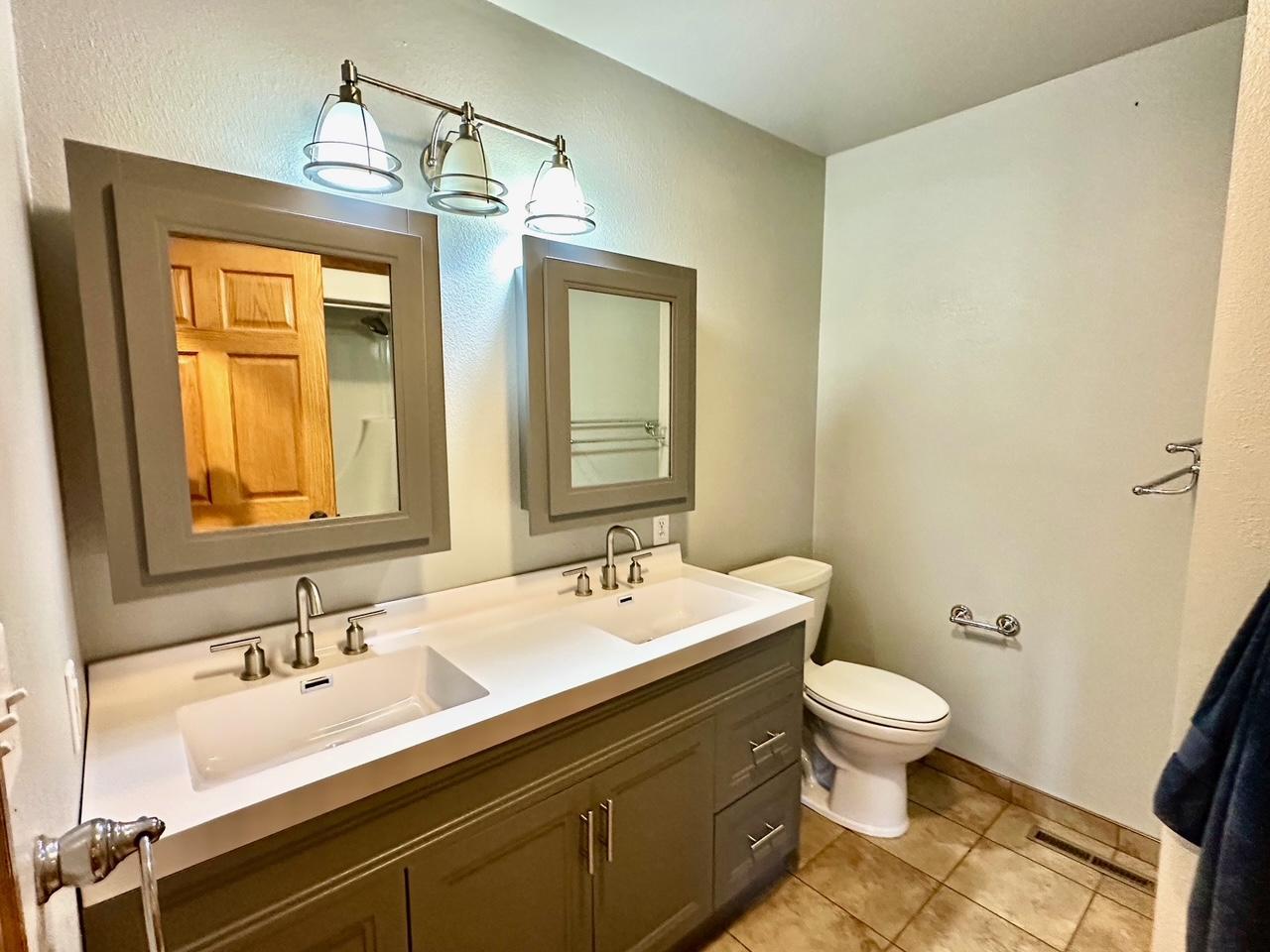 310 7th St SW, Roseau, MN 56751