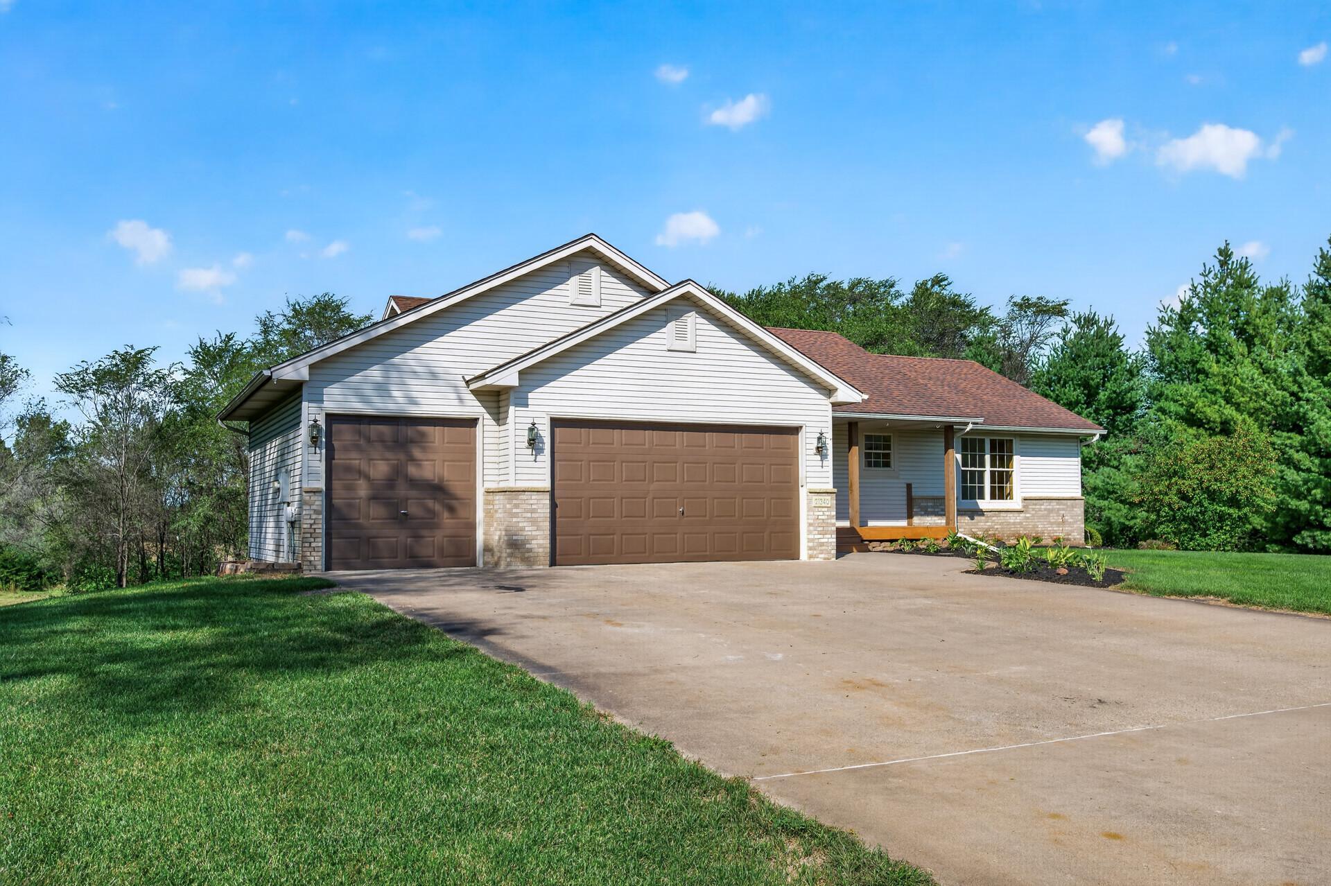 21340 Van Buren St NE, East Bethel, MN 55011