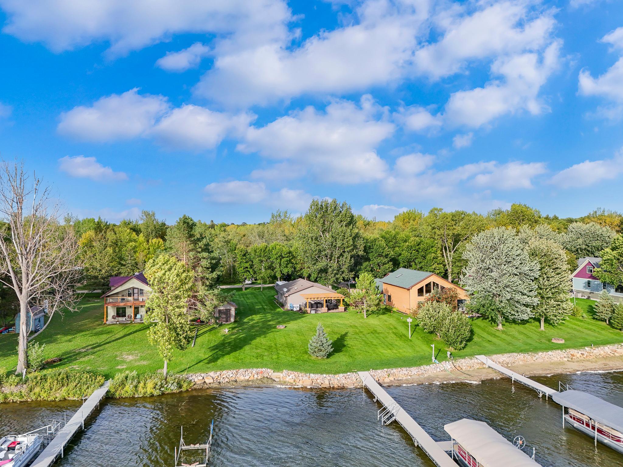 45531 Whispering Sands Ln, Perham, MN 56573