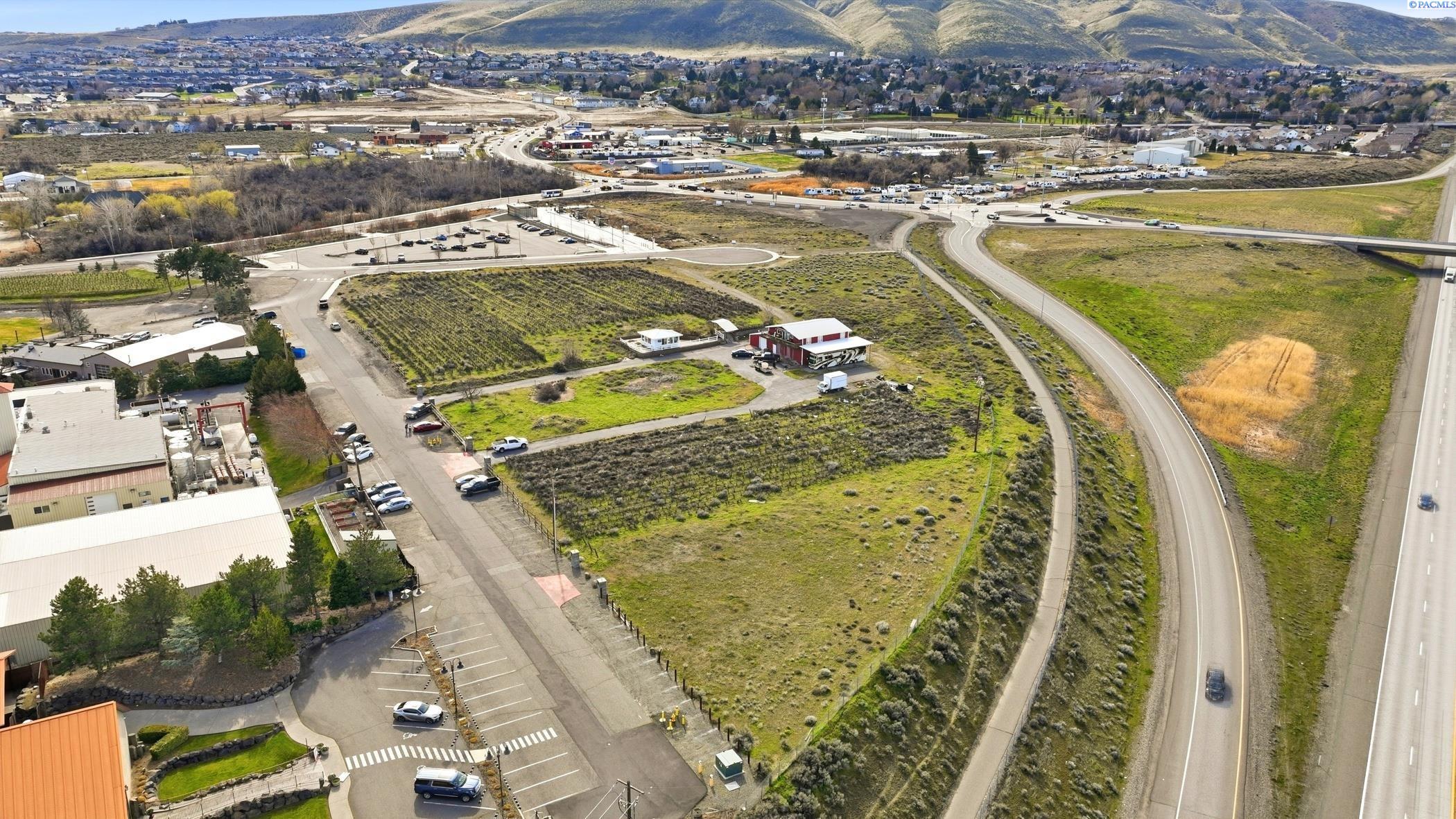 875 Tulip Ln, Richland, WA 99352