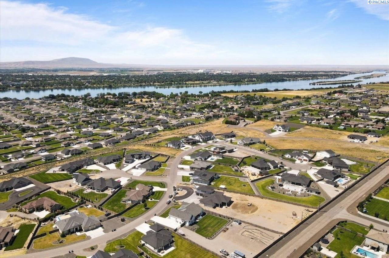0 Eaglecrest Dr #LT 11, Pasco, WA 99301