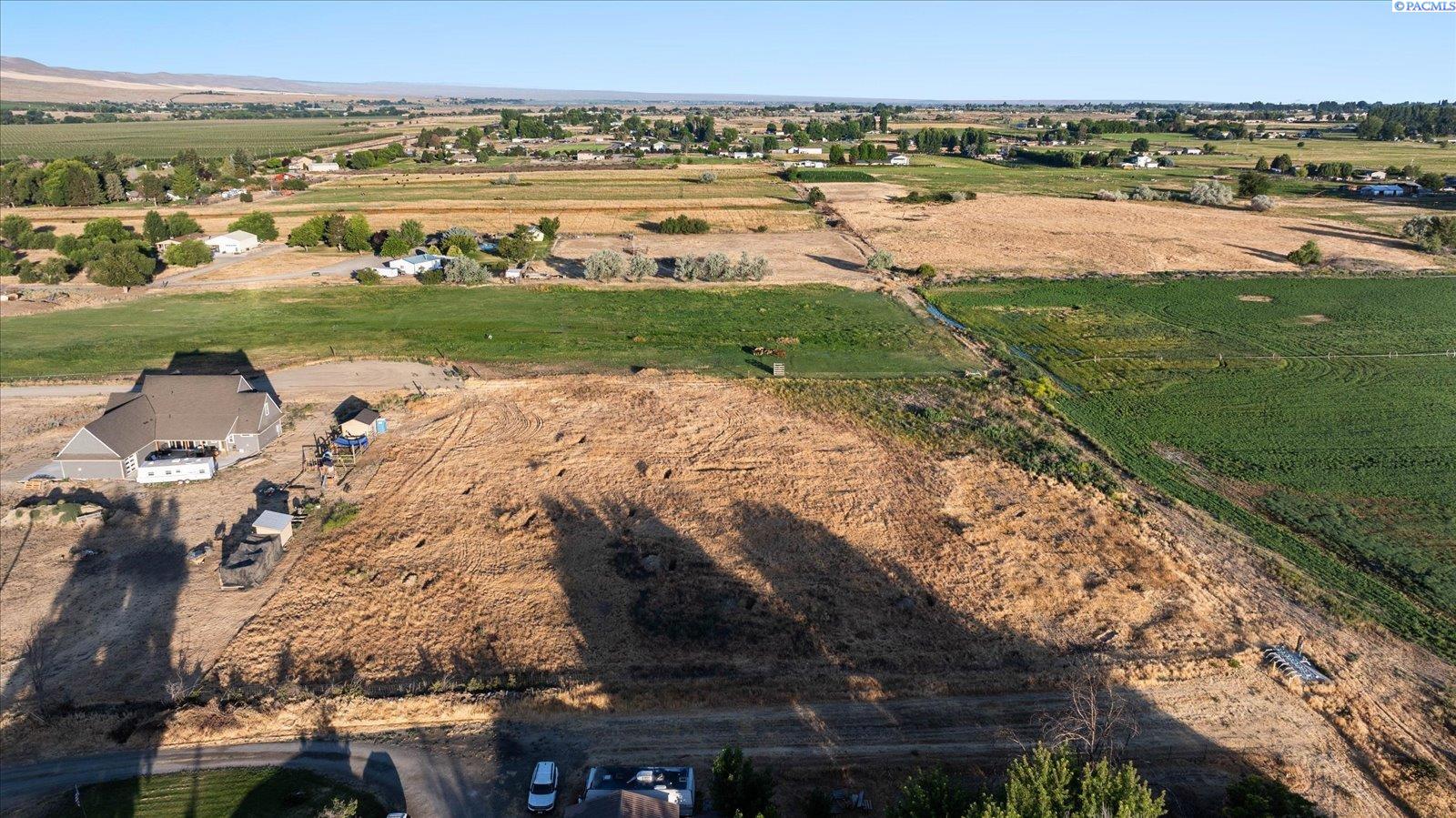 S 1544 Pr Sw, Prosser, WA 99350