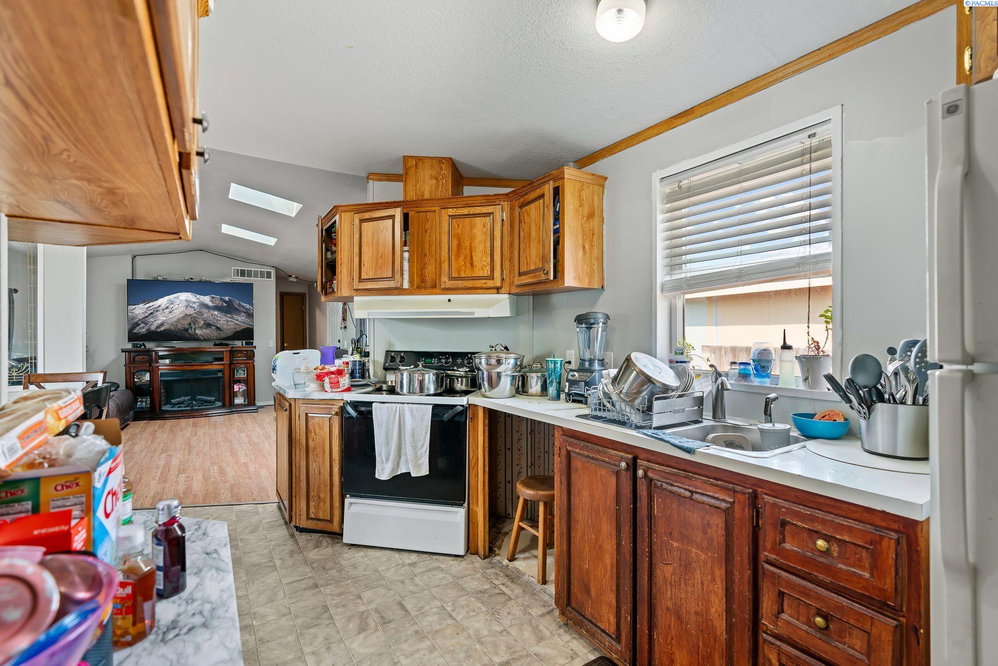 2906 W 7th Ave #74, Kennewick, WA 99336
