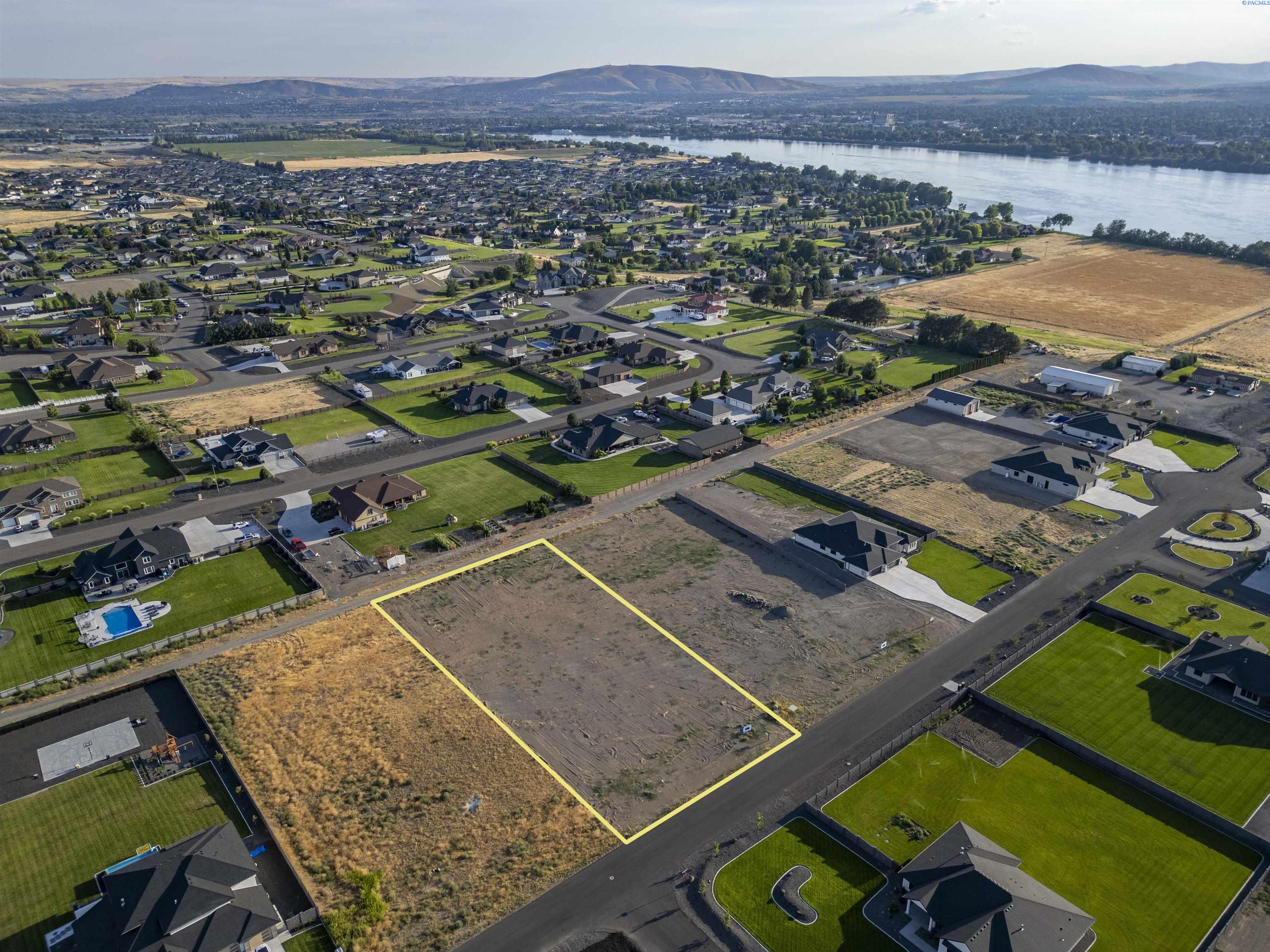 11714 Cordon Crest Ct, Pasco, WA 99301