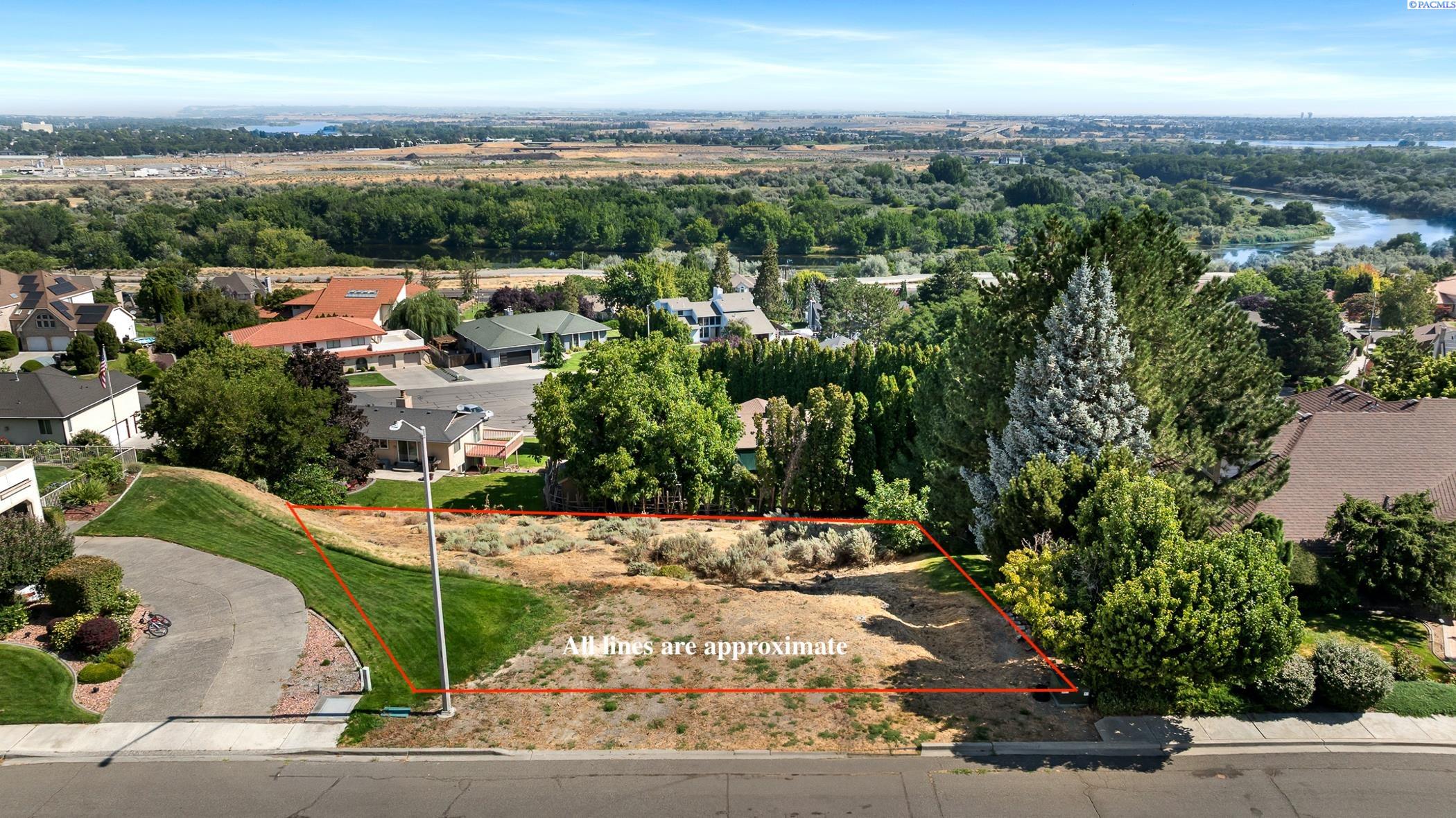 260 Rockwood Dr, Richland, WA 99352