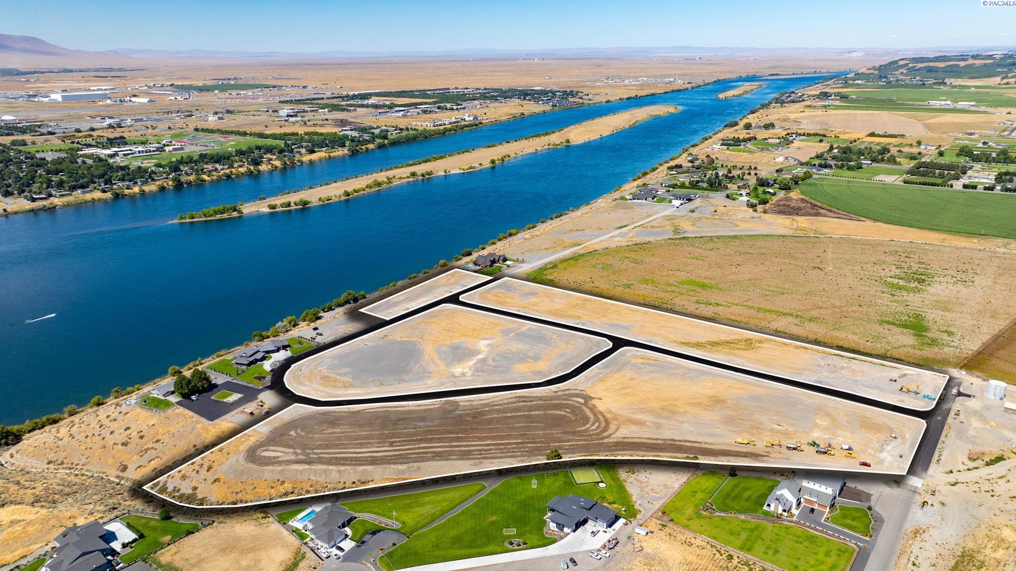 Lot 16 152 Limousin Ln, Pasco, WA 99301