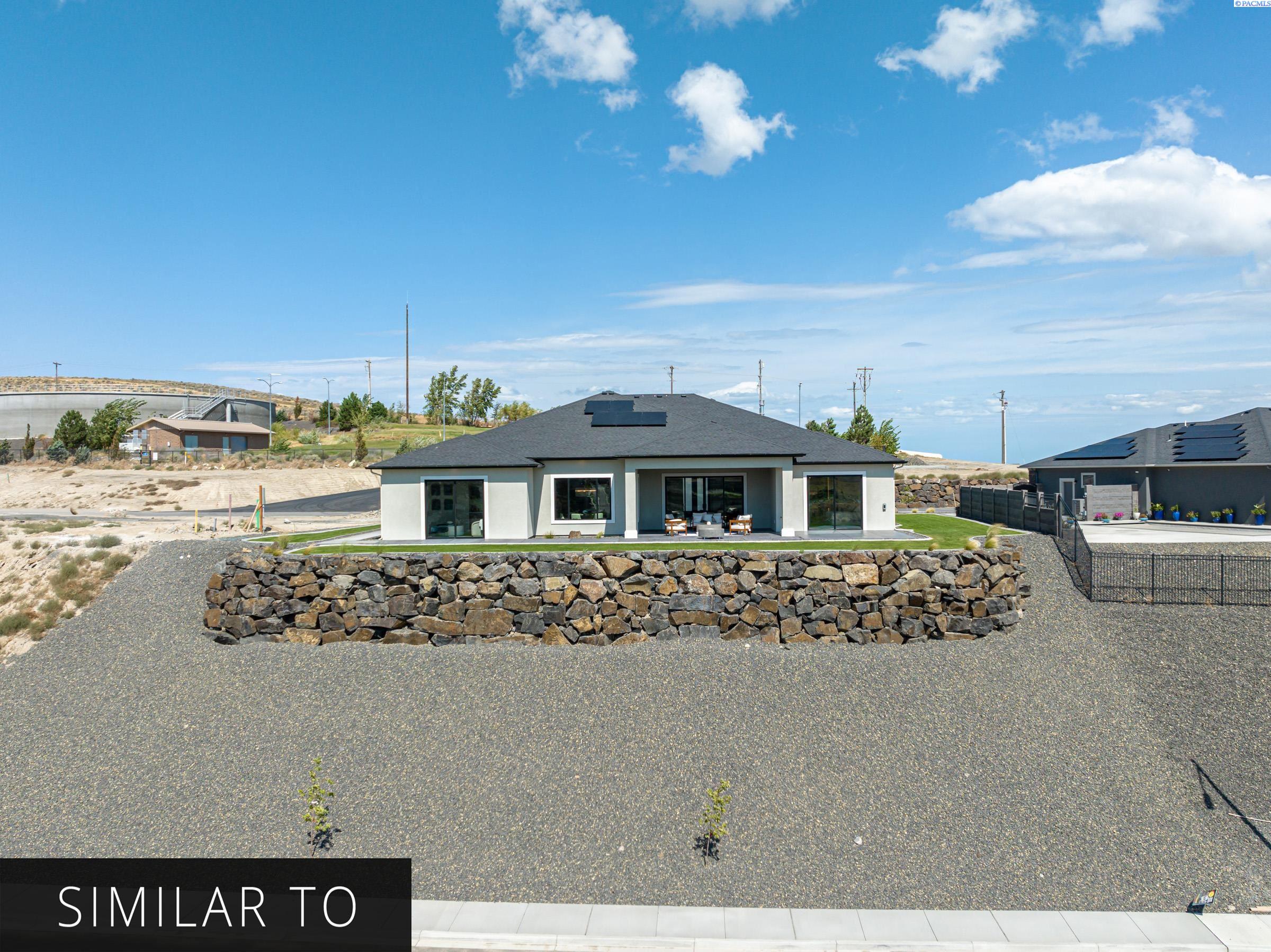 212 Taylor Ln, Pasco, WA 99301