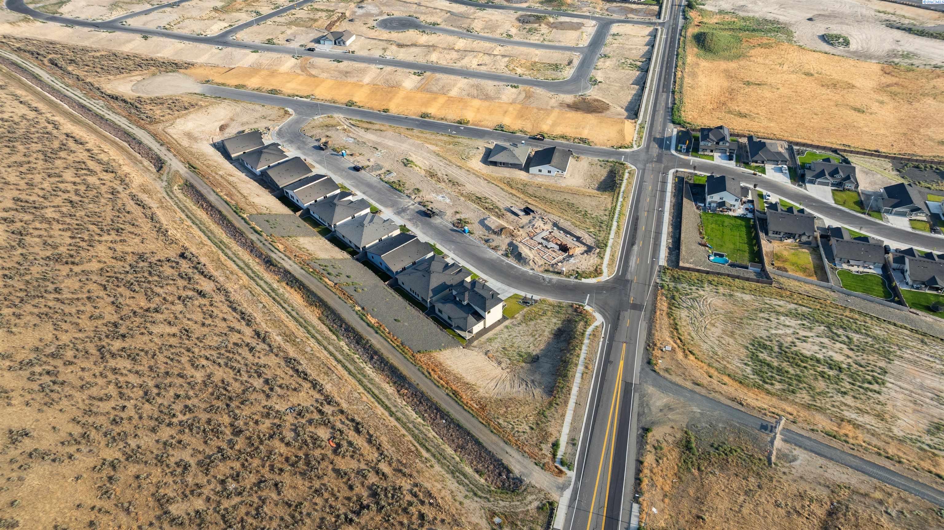 6685 W 27th Ave, Kennewick, WA 99338