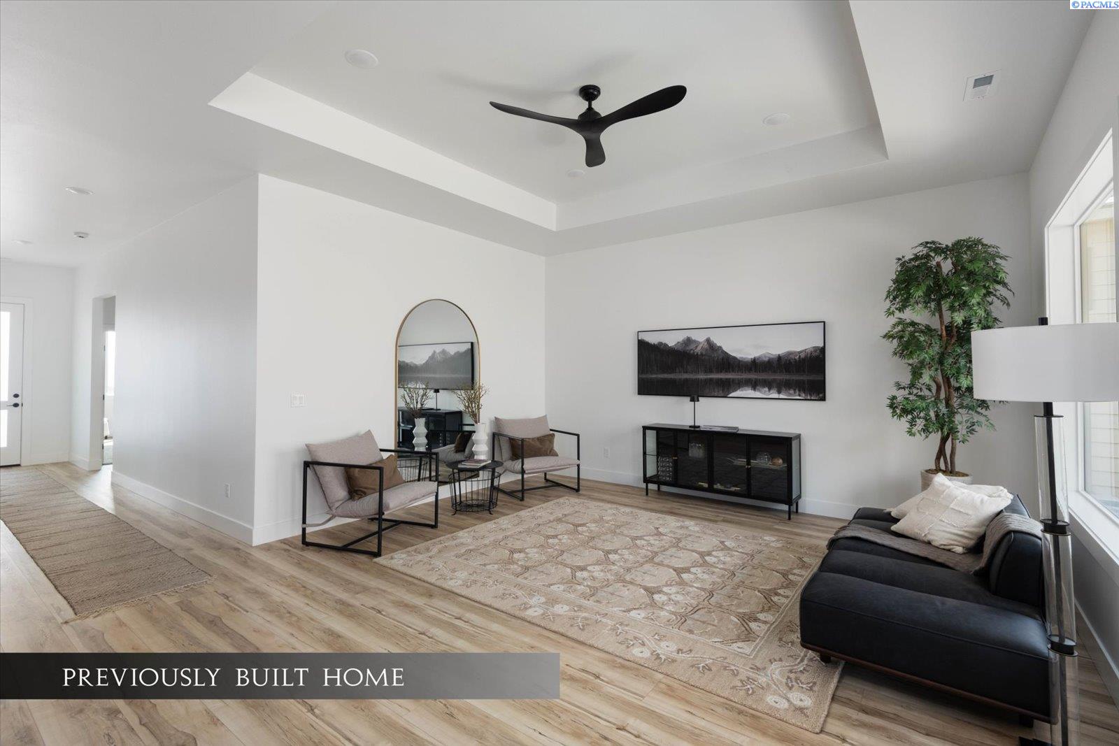6669 W 27th Ave, Kennewick, WA 99338