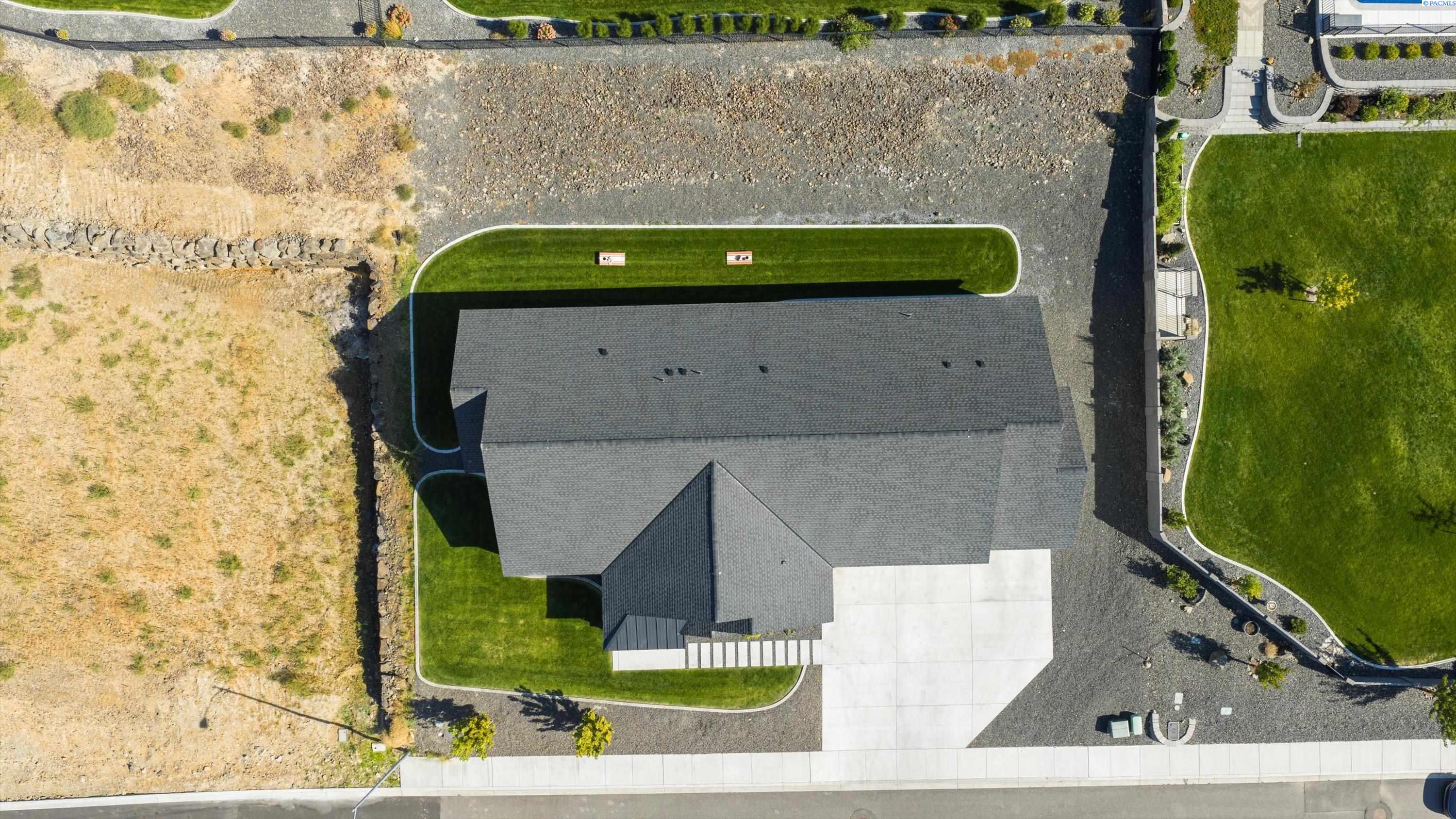 2287 S Alaska St, Kennewick, WA 99338