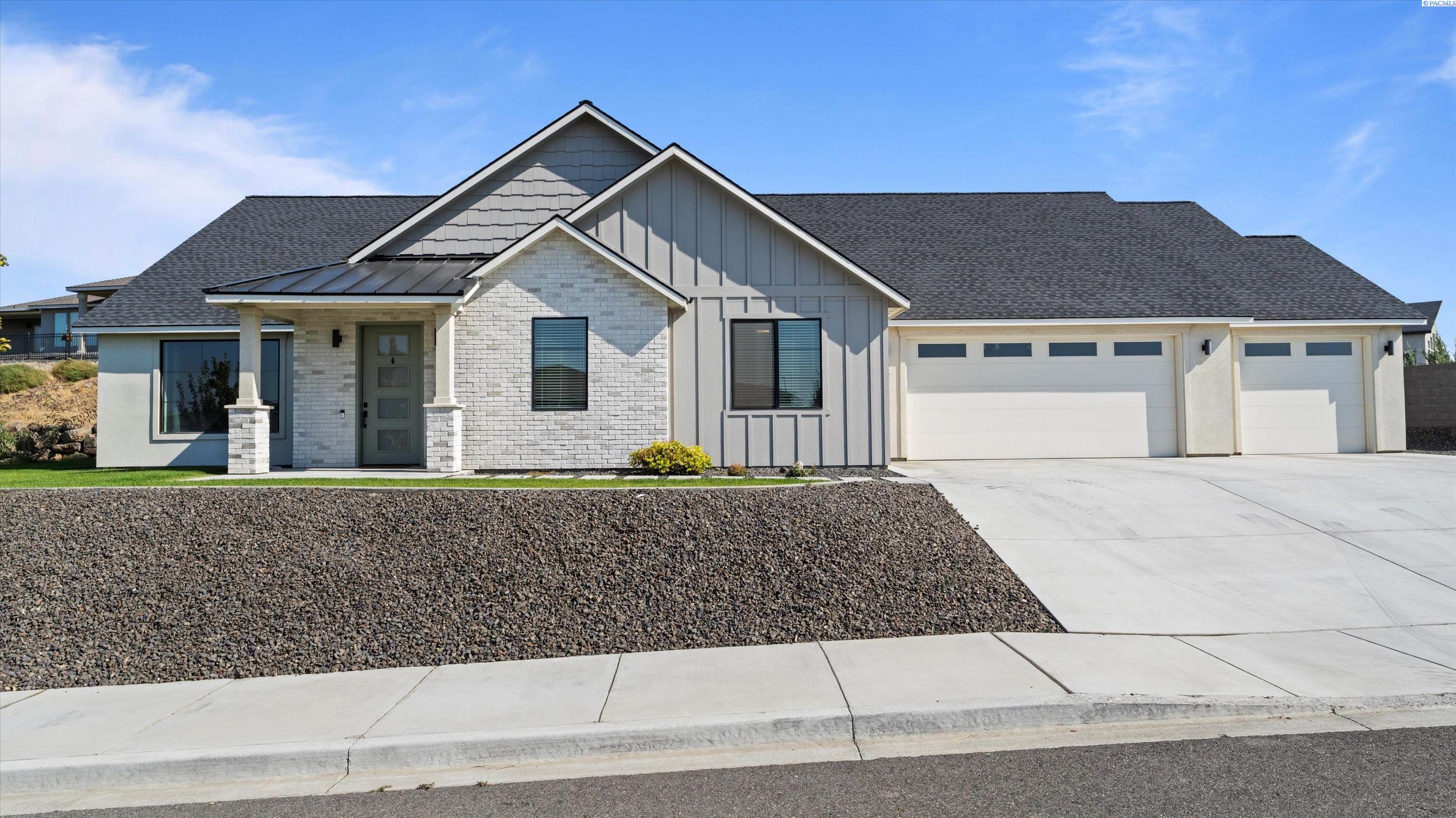 2287 S Alaska St, Kennewick, WA 99338