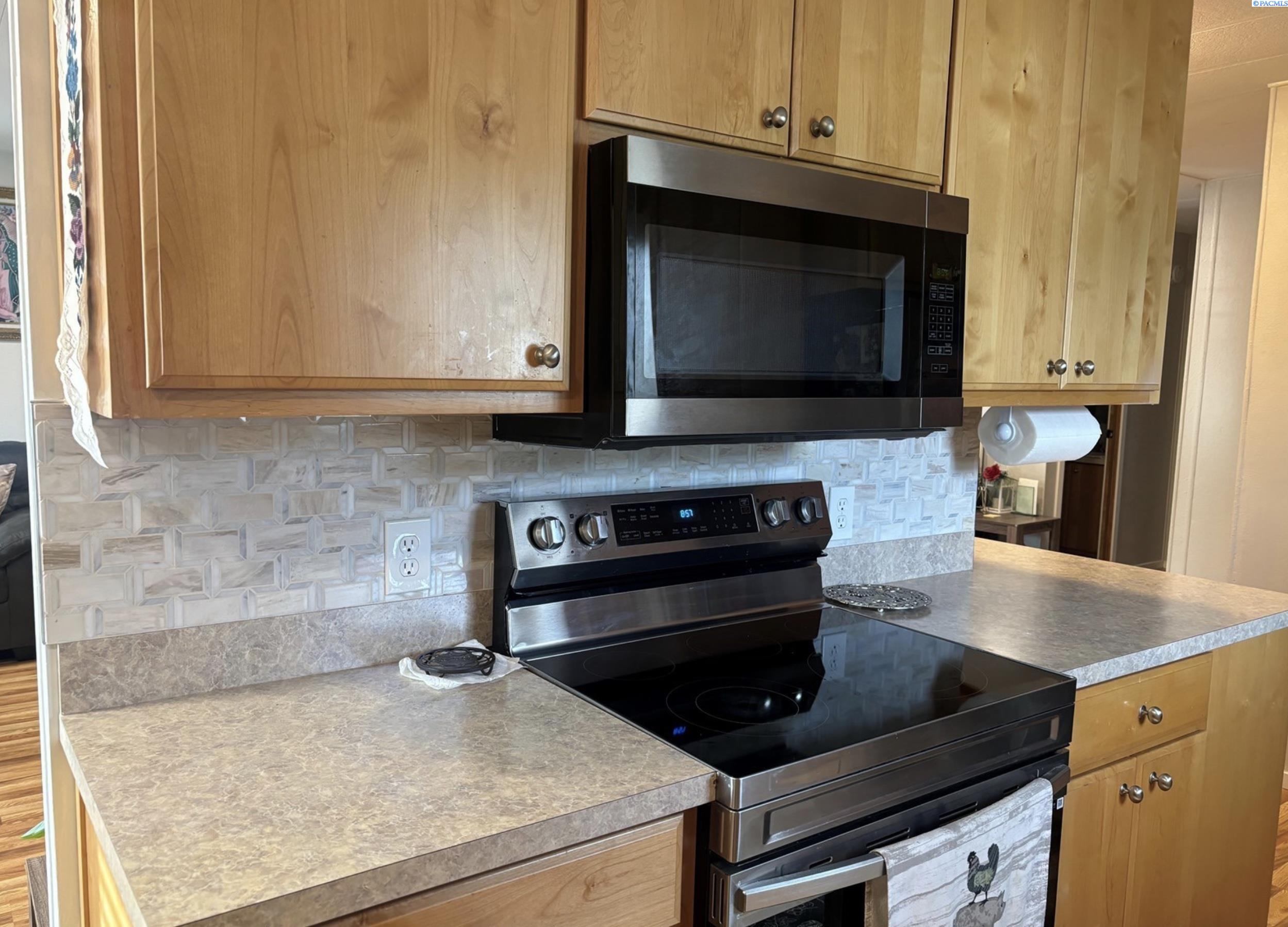 7901 W Clearwater Ave #182 #182, Kennewick, WA 99336