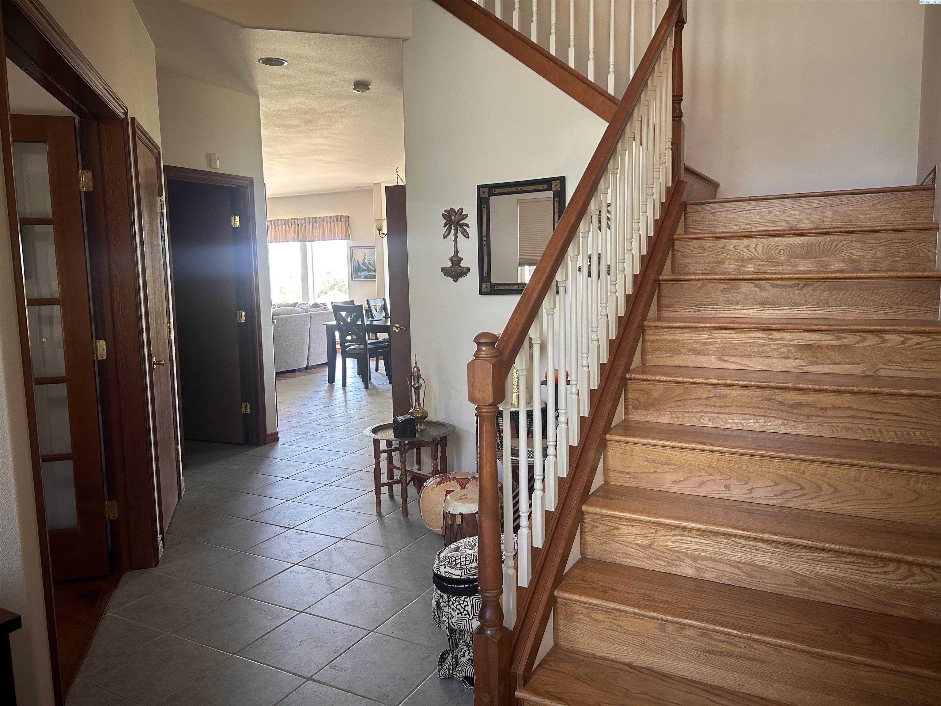 3405 S Johnson St, Kennewick, WA 99337