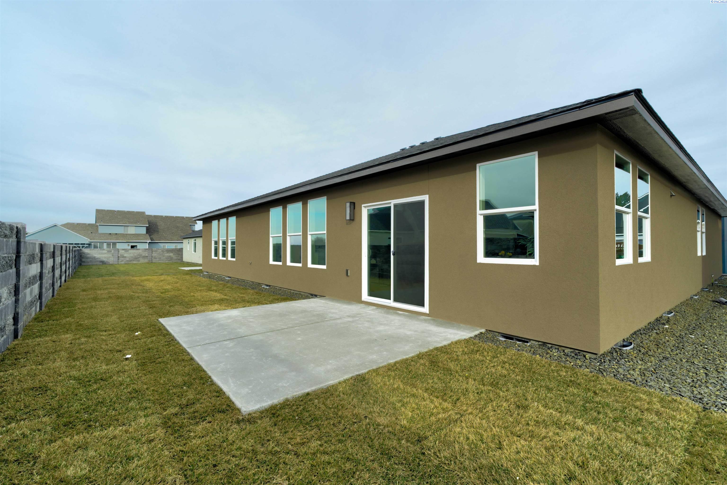 1103 N Grant Pl, Kennewick, WA 99336
